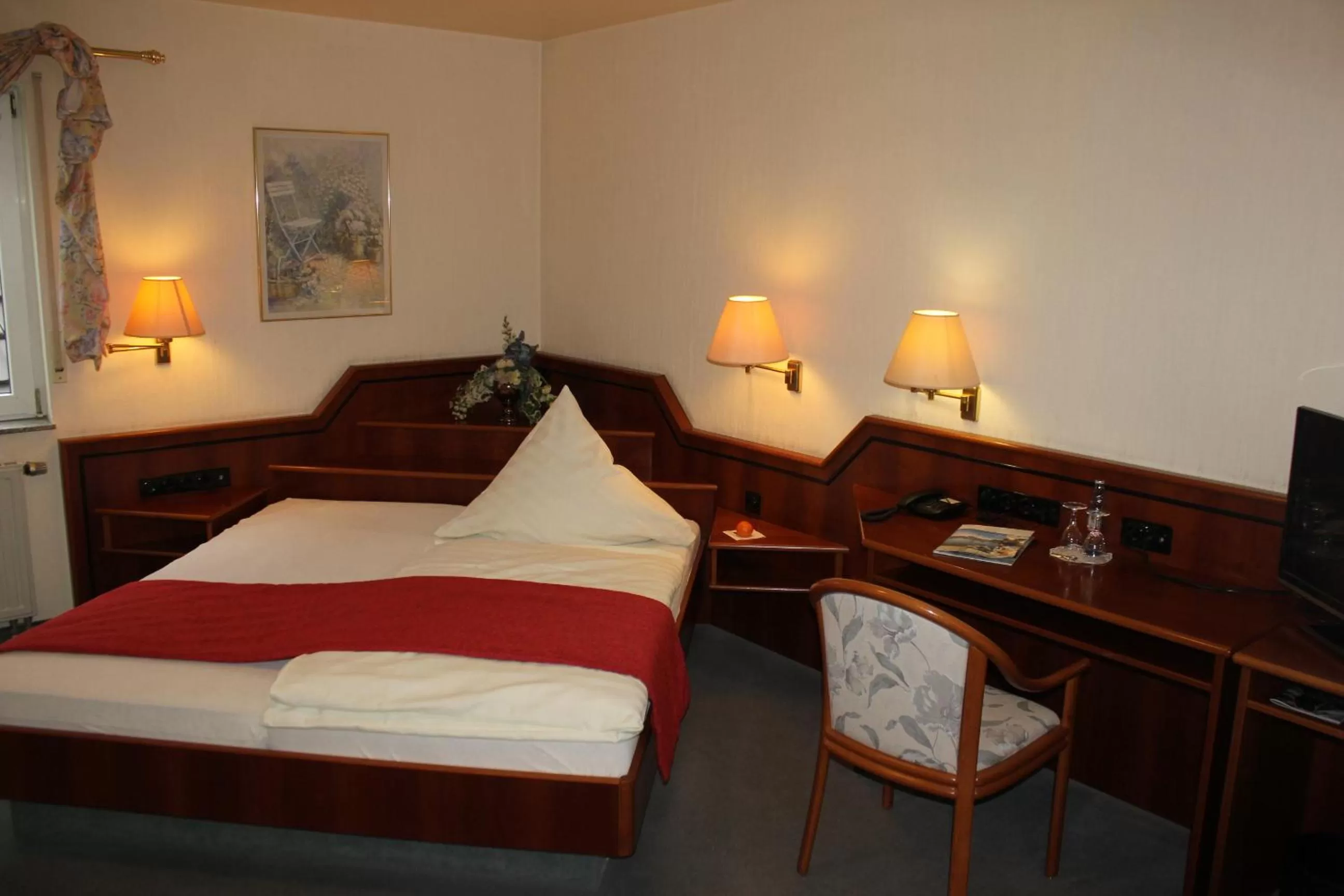 Bed in Hotel & Restaurant Zum Vater Rhein