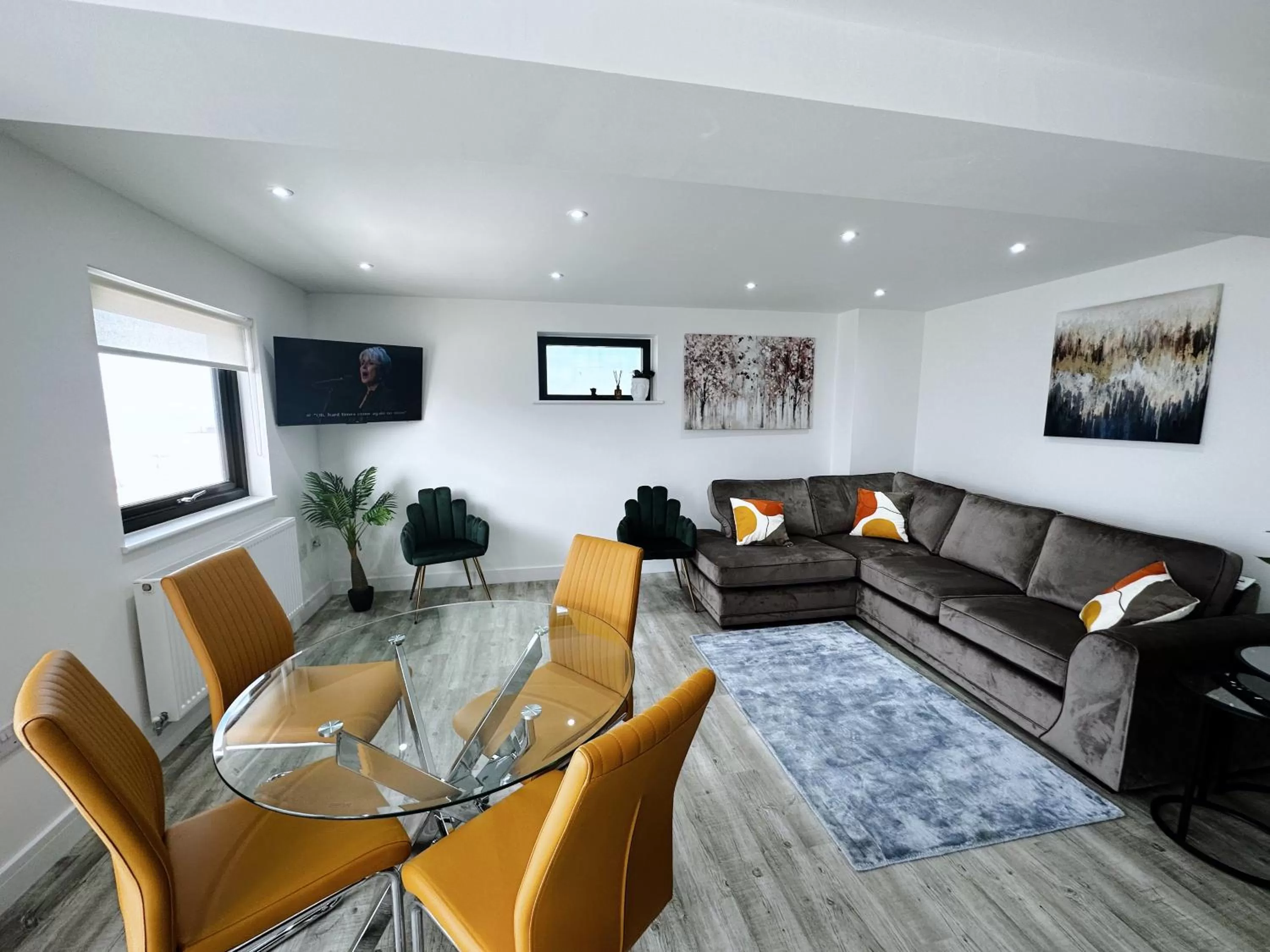 The Atlantis - Tower Apartments