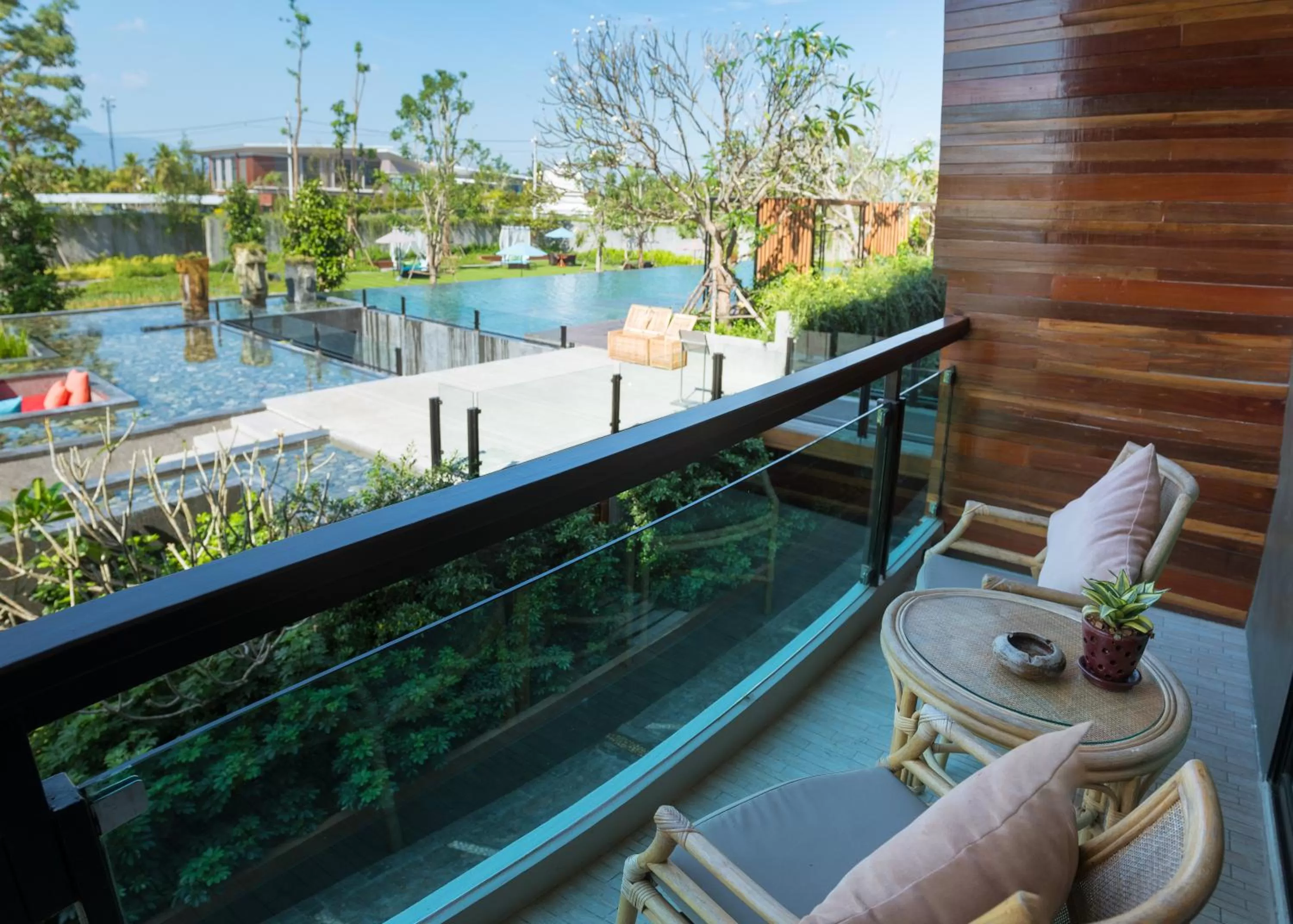 Pool view in North Hill City Resort