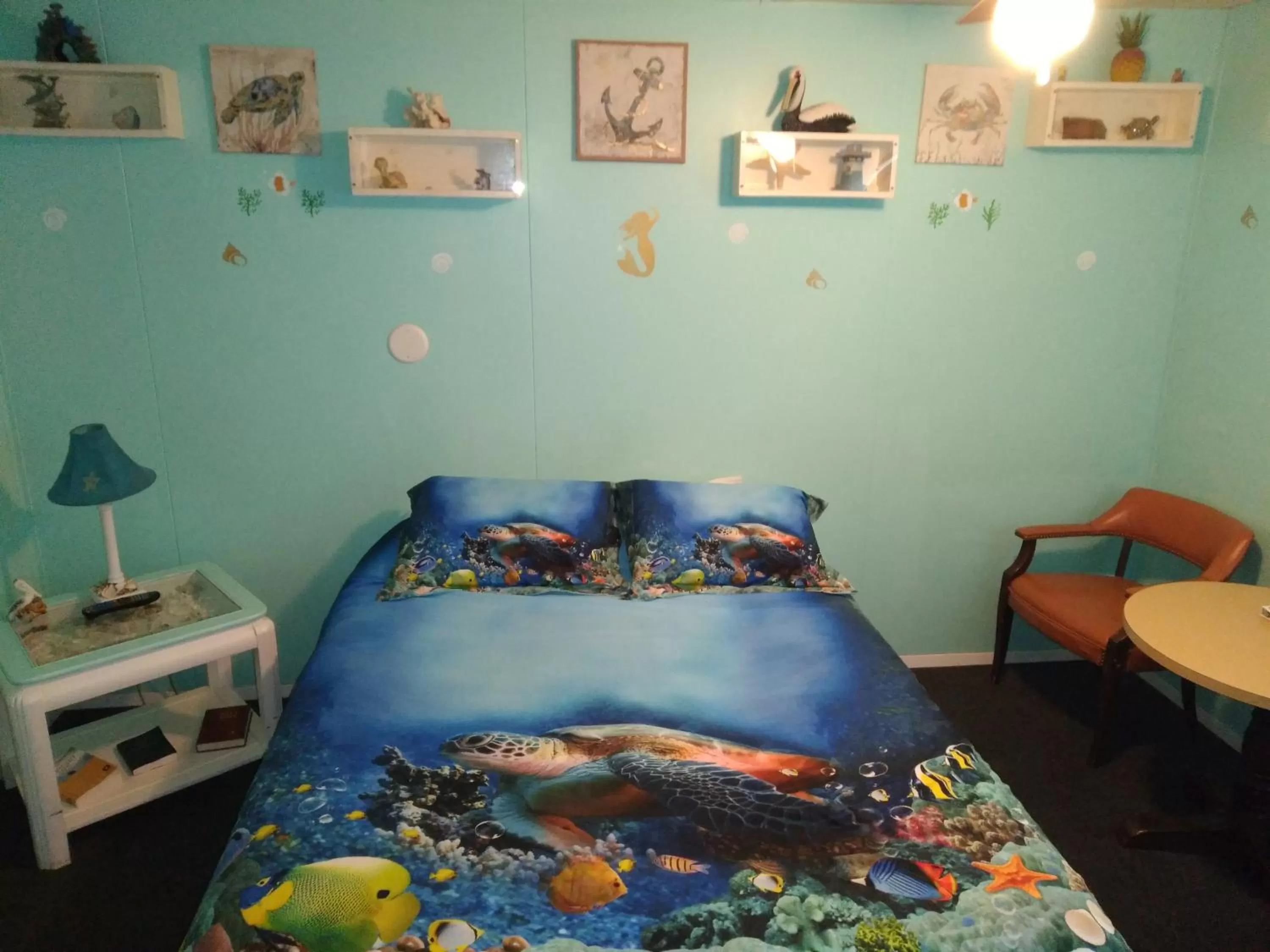 Bed in Sunset View Inn L.L.C