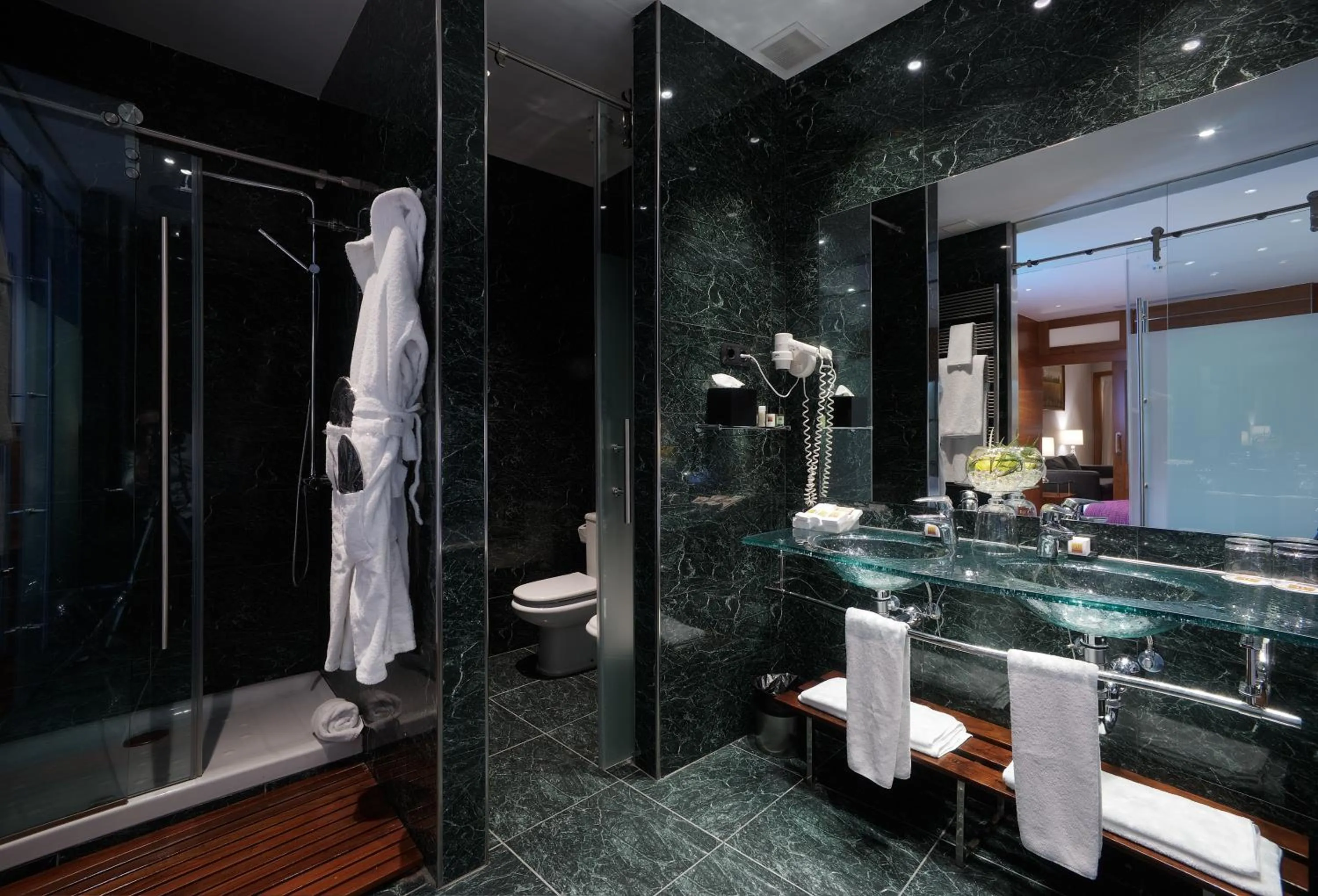 Bathroom in Preciados