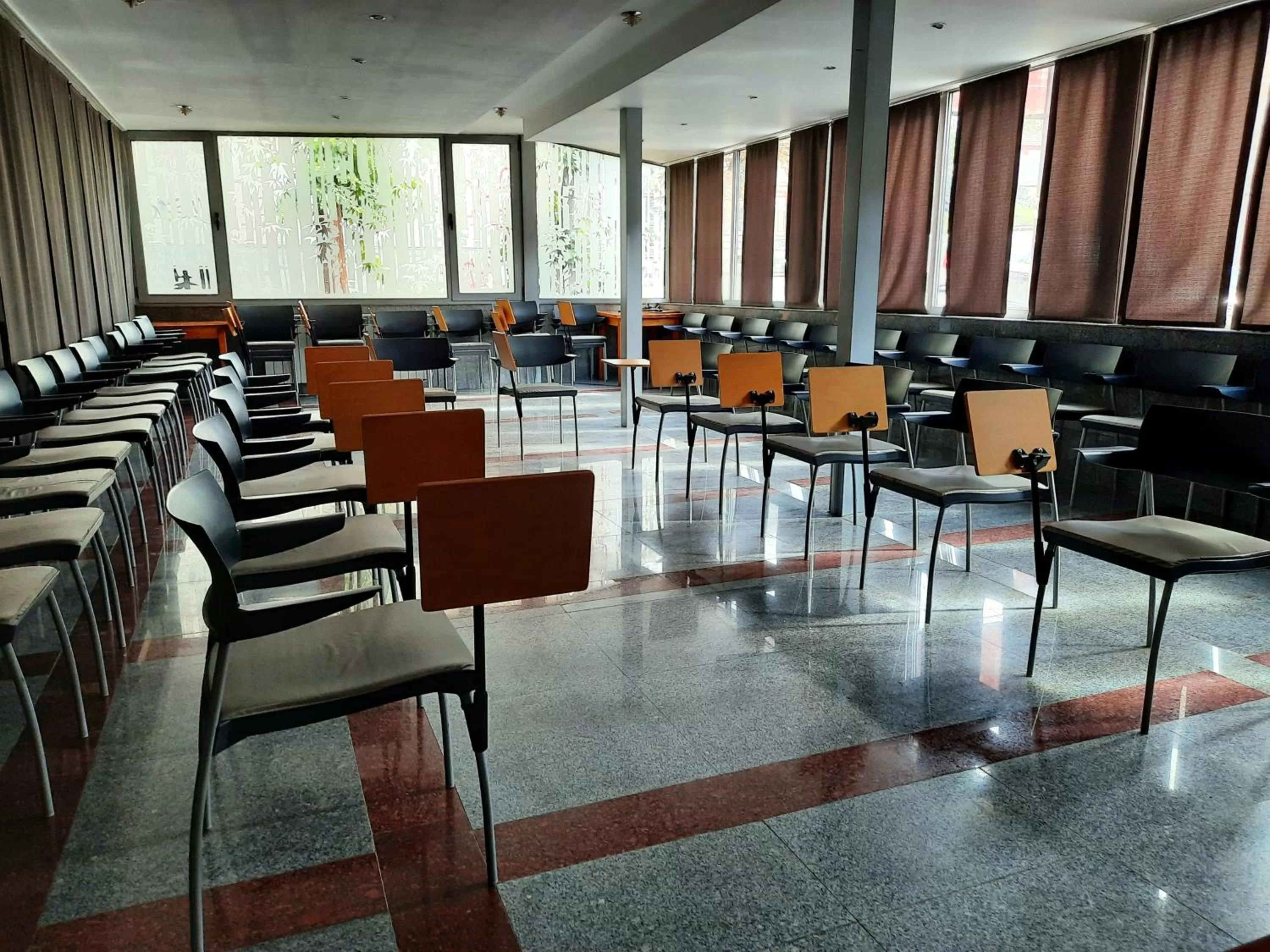 Meeting/conference room in Hotel City Pleven