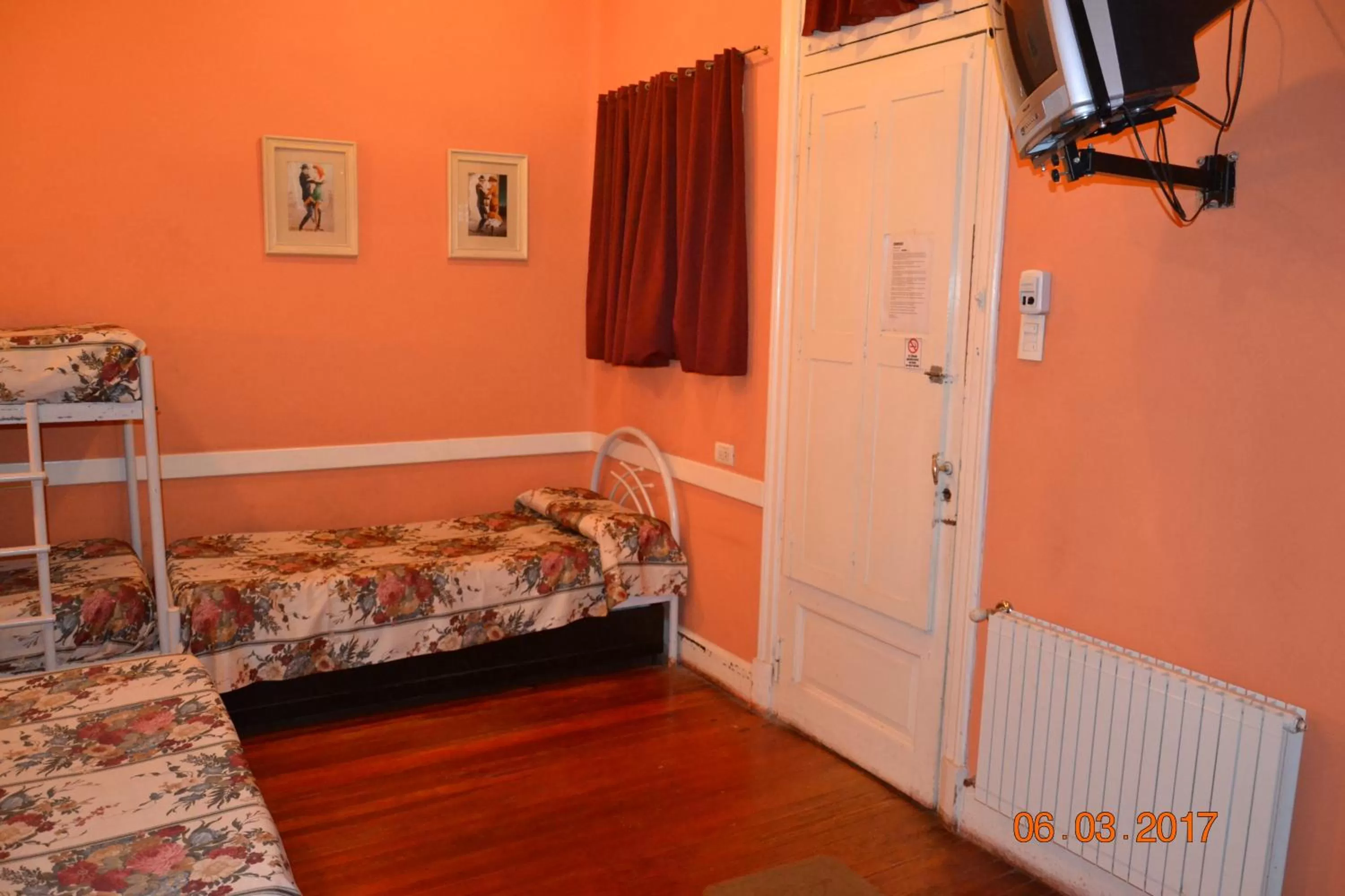 Bed in Hotel Victoria