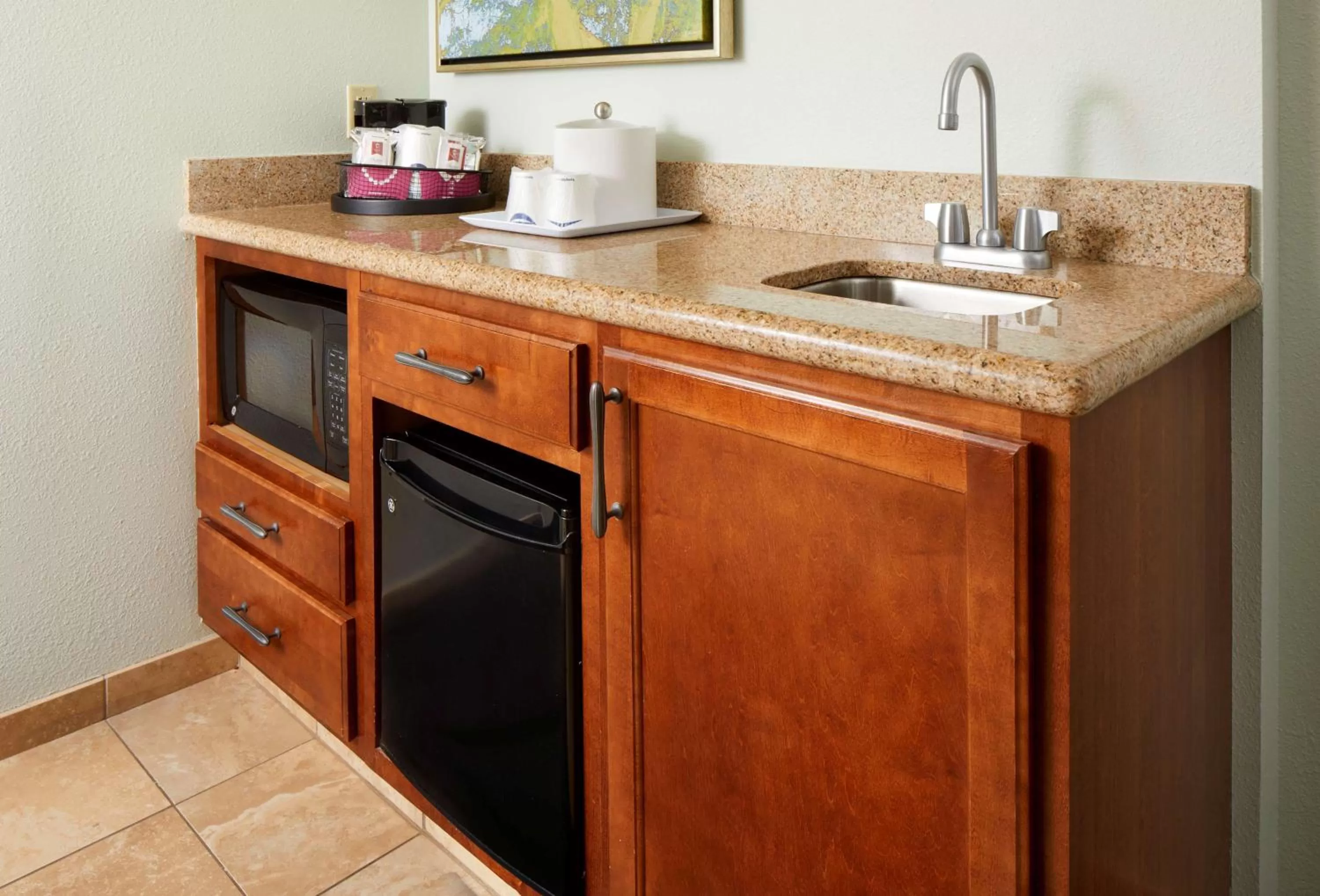 Bed in Hampton Inn & Suites Savannah/Midtown