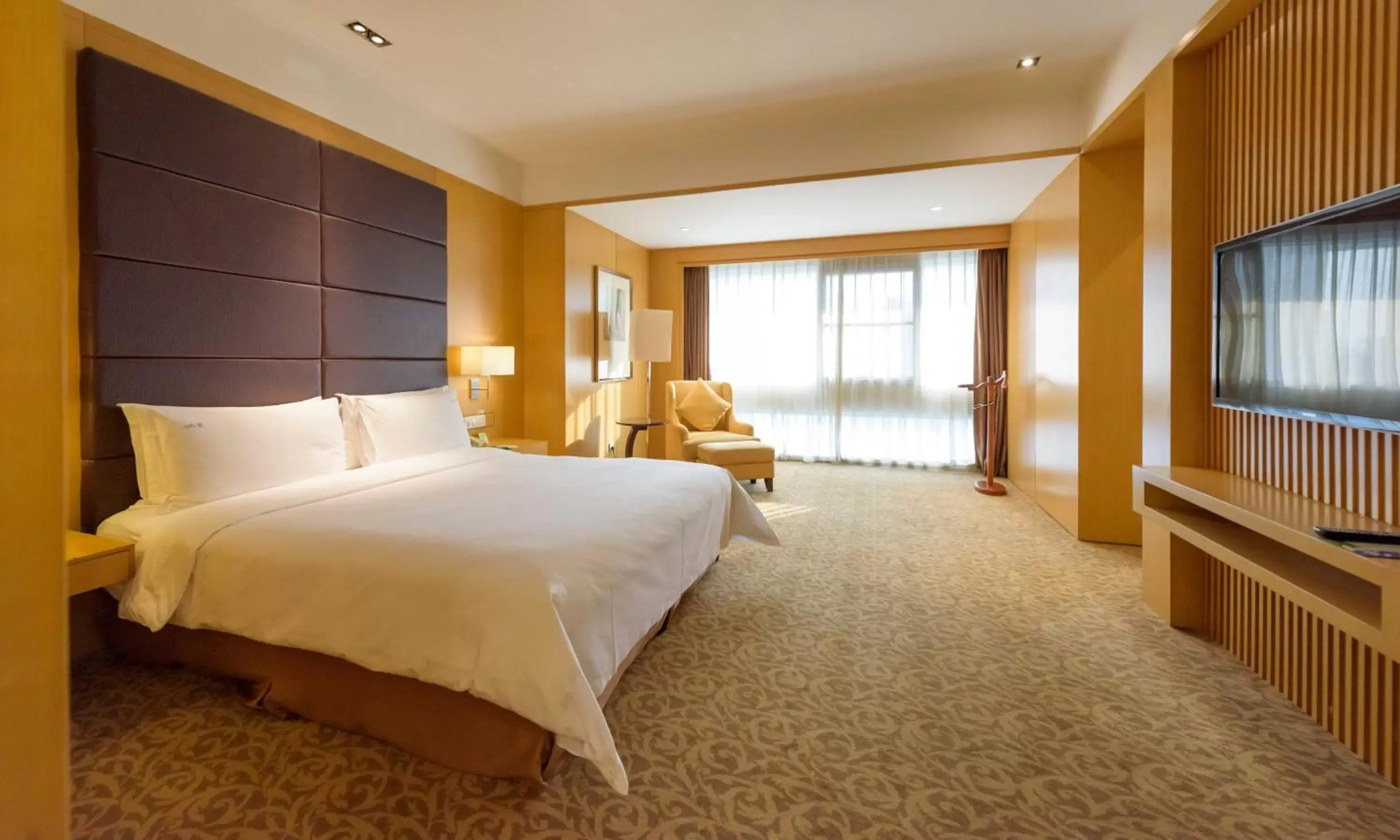 One Bedroom Suite Lounge Accessible in Holiday Inn Shijiazhuang Central by IHG One Bedroom Suite Lounge Accessible in Holiday Inn Shijiazhuang Central by IHG