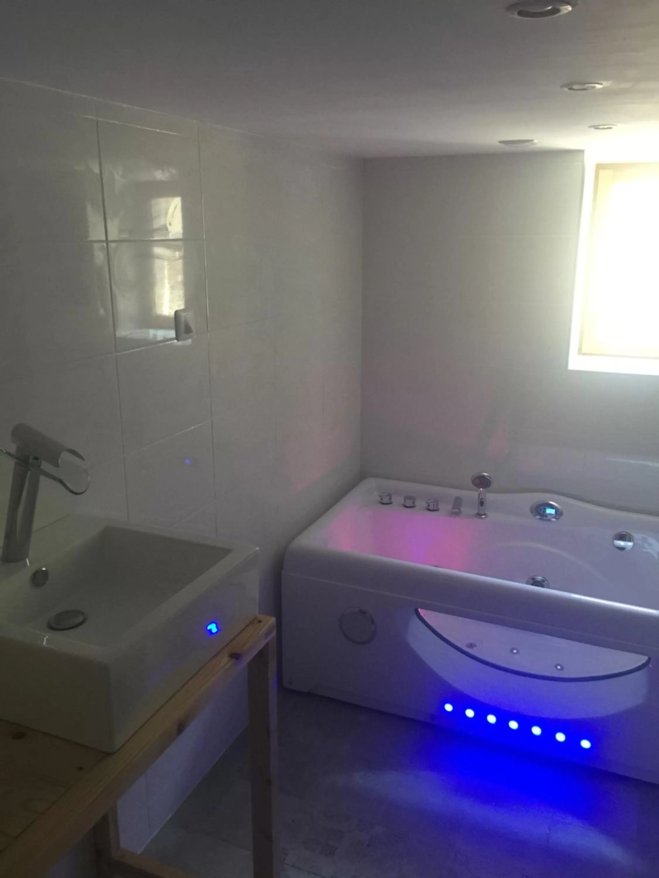 Toilet in Chambres d’hôtes La Voûte