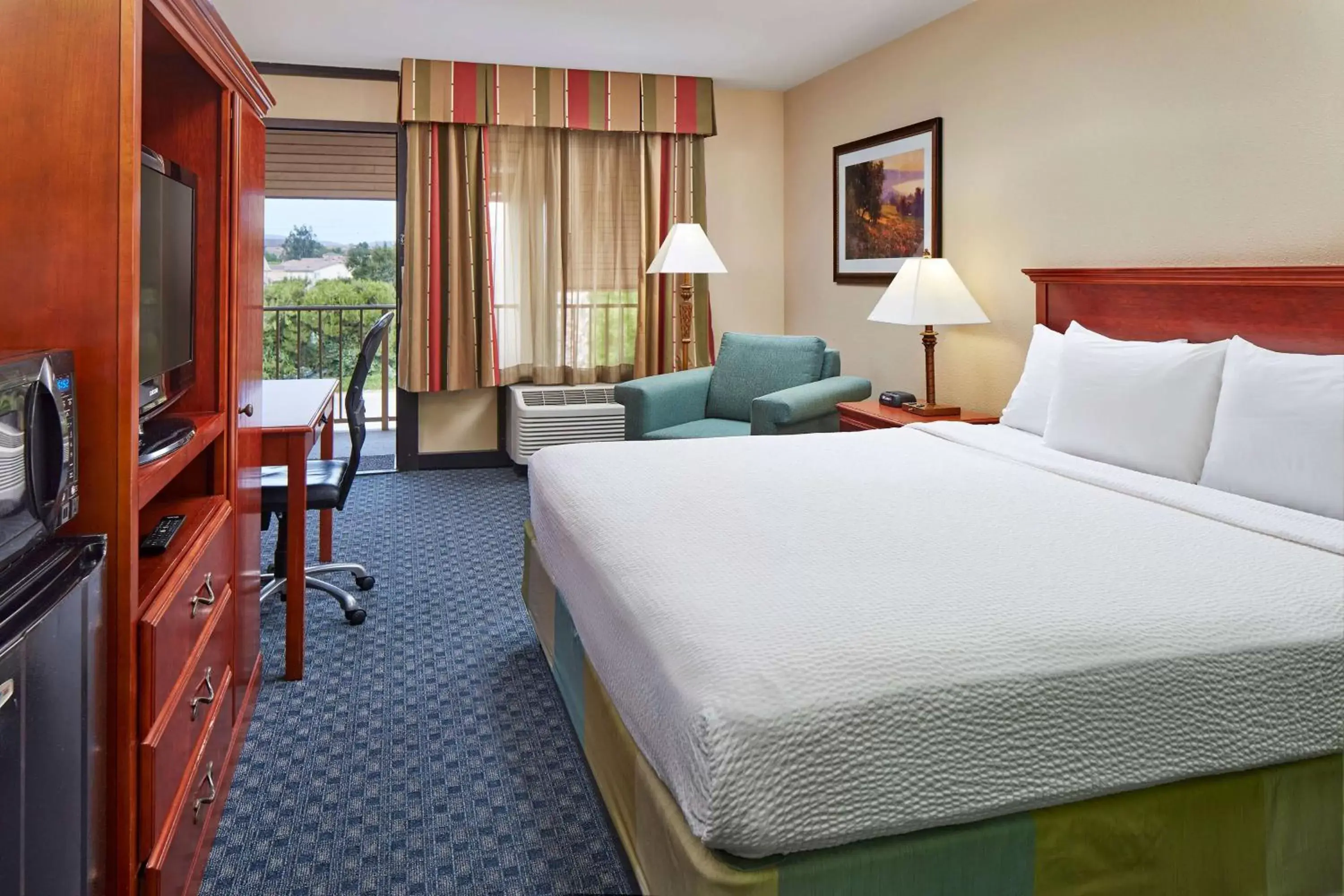 King Room in La Quinta by Wyndham Thousand Oaks-Newbury Park King Room in La Quinta by Wyndham Thousand Oaks-Newbury Park