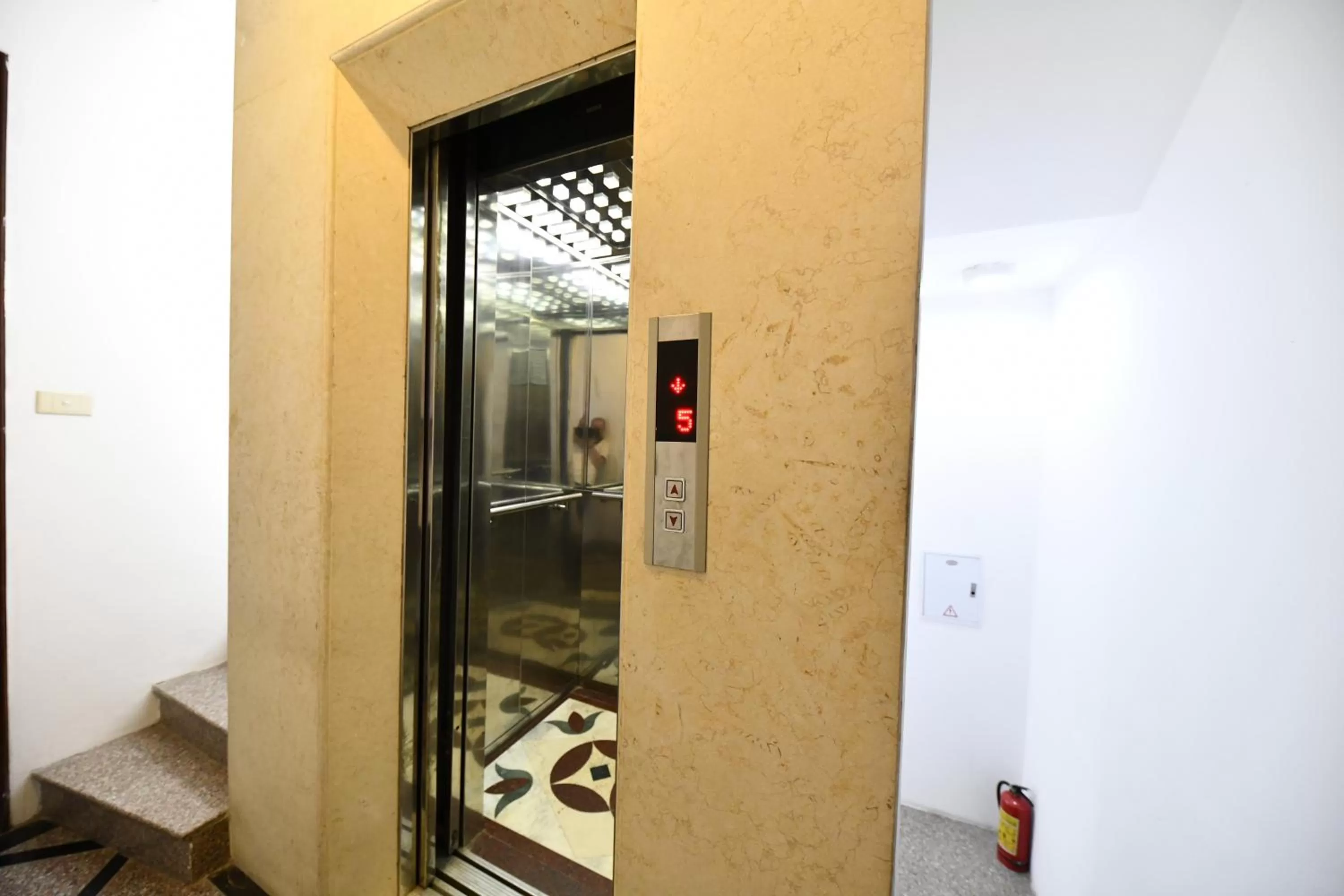 Phoenix Legend Hotel Hanoi