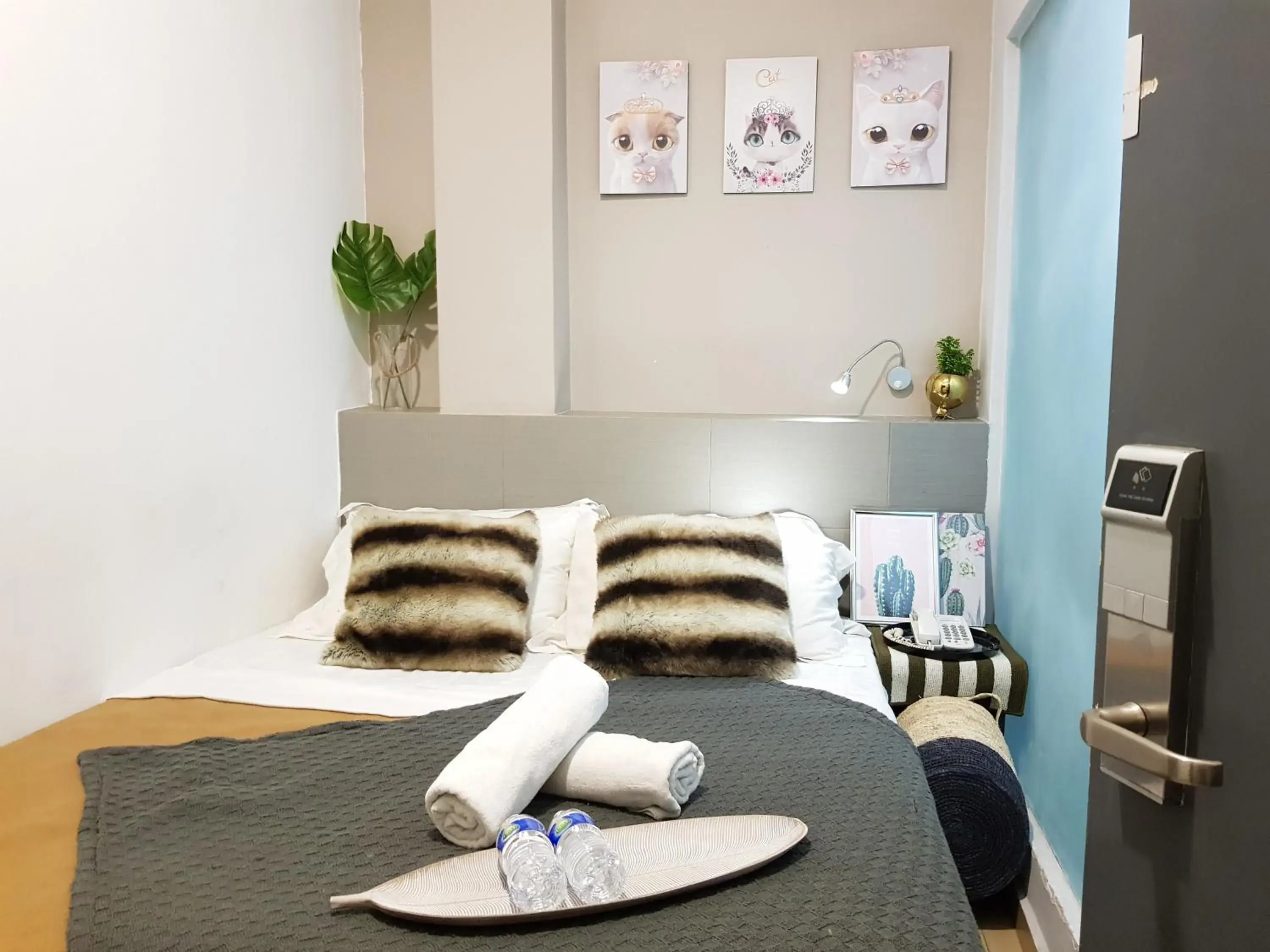 Standard Double Room in Leo Leisure Hotel @ Central Market Standard Double Room in Leo Leisure Hotel @ Central Market