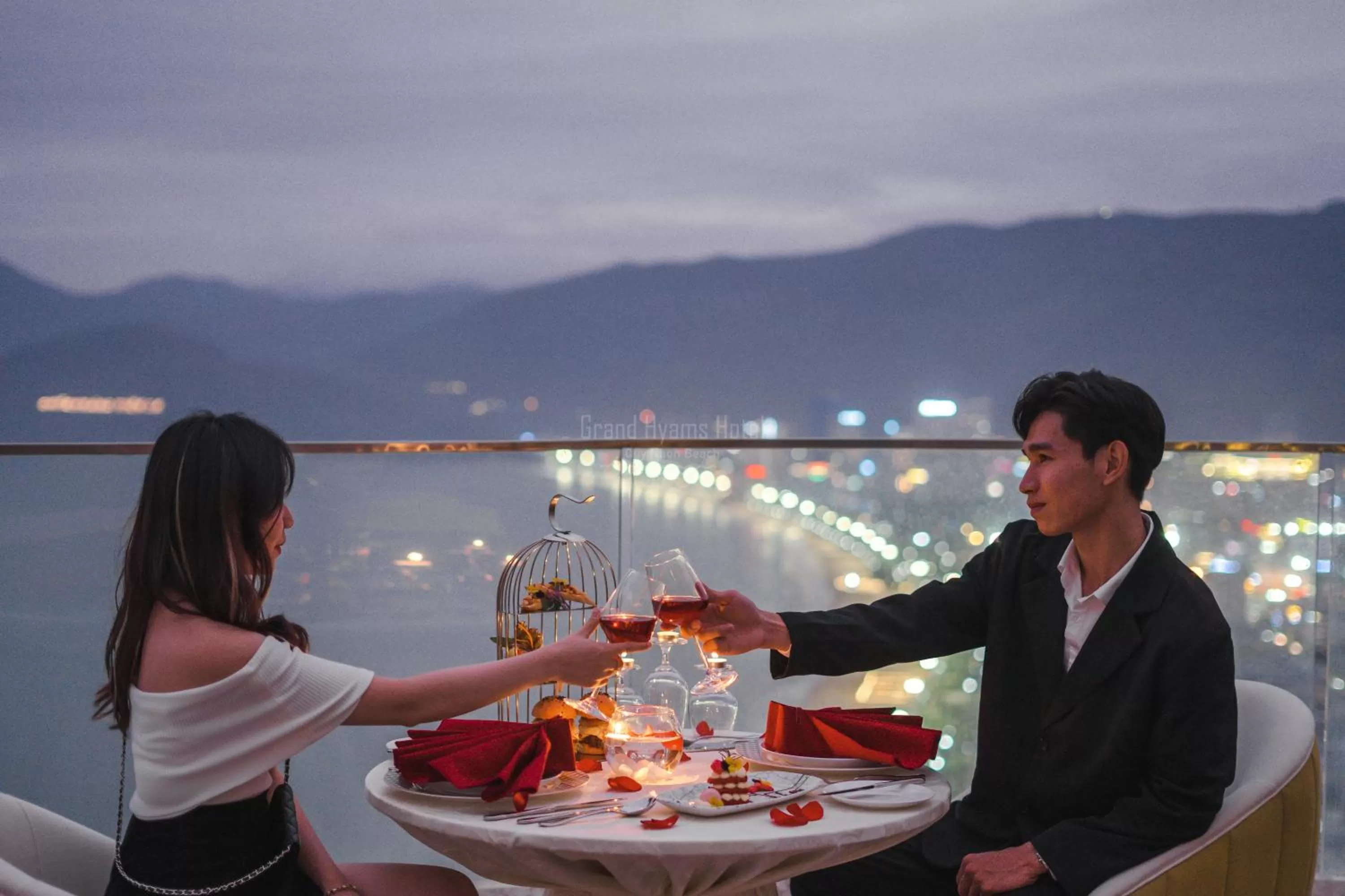 Night in Grand Hyams Hotel - Quy Nhon Beach