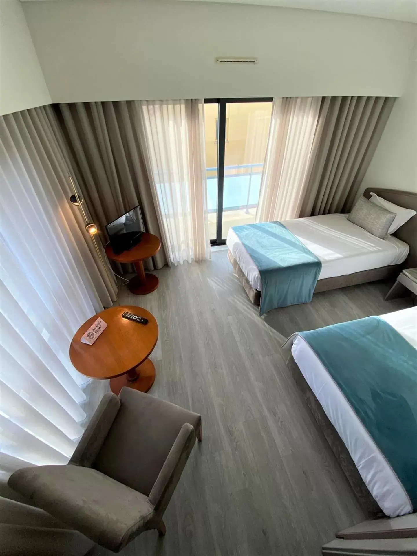 Single Room with Balcony in Apulia Praia Hotel Single Room with Balcony in Apulia Praia Hotel