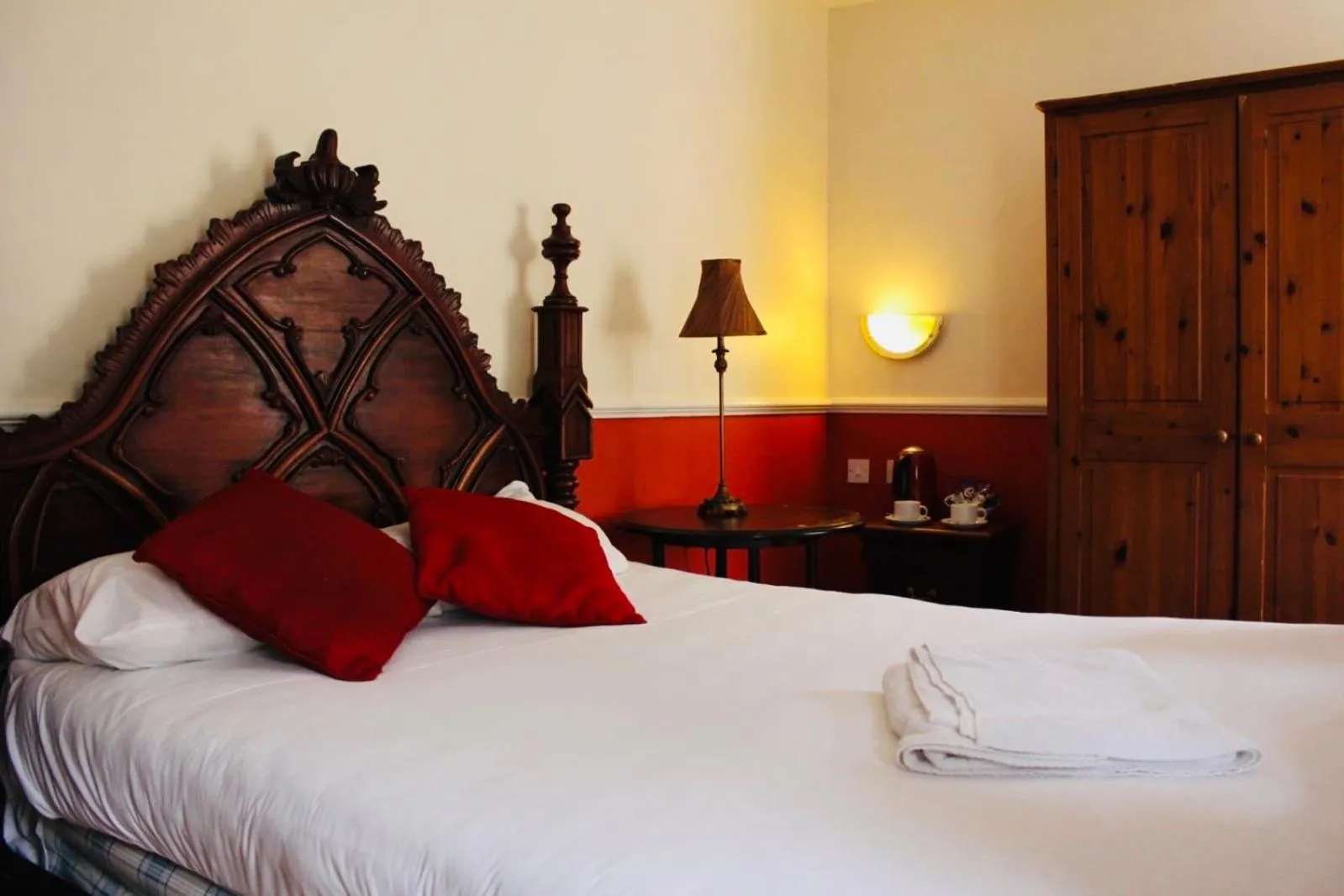 Bed in Crown Hotel Brackley