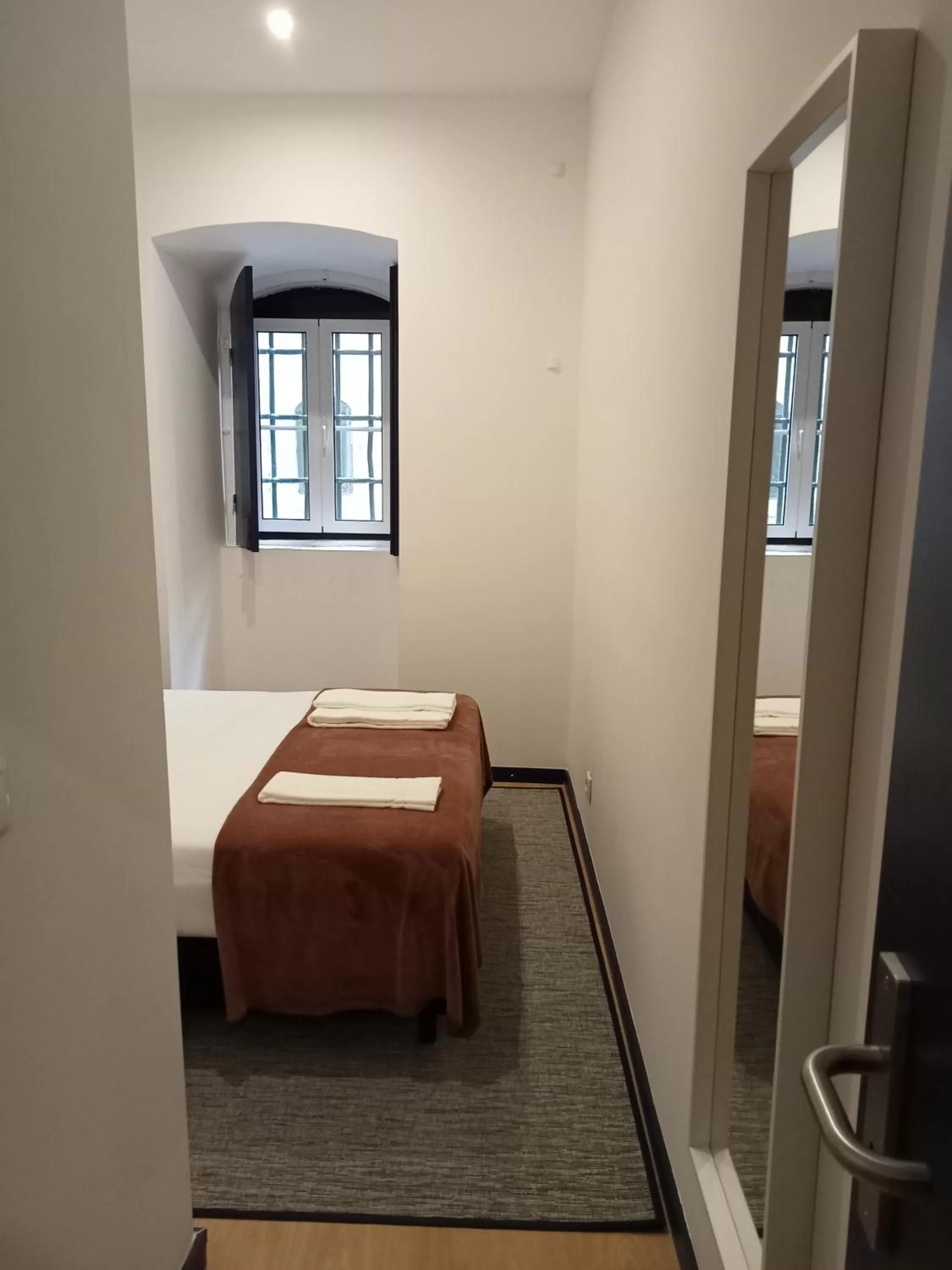 Photo of the whole room in Succeed Terreiro do Paço Suites