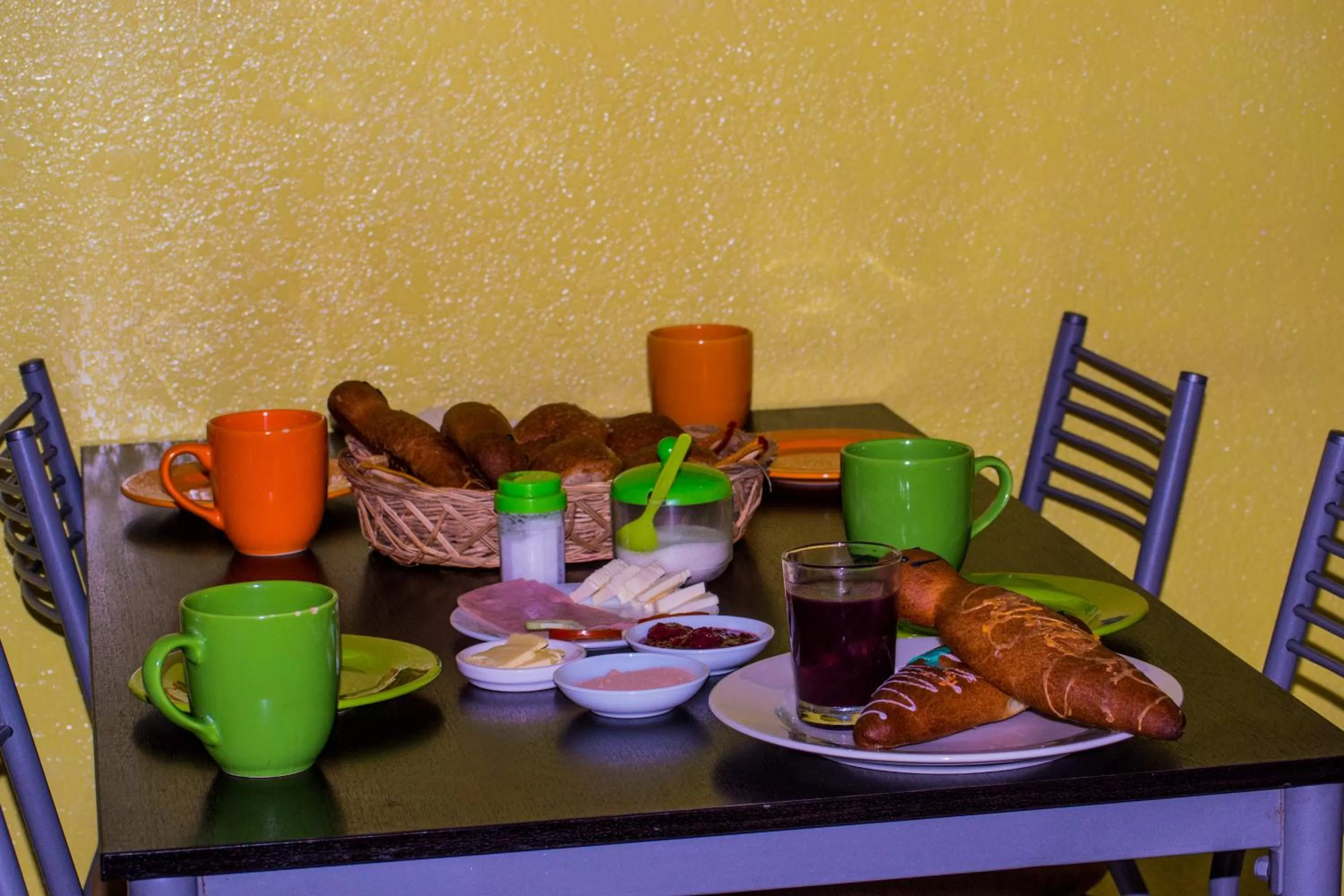 Day, Breakfast in La Casa del Molino Blanco B&B