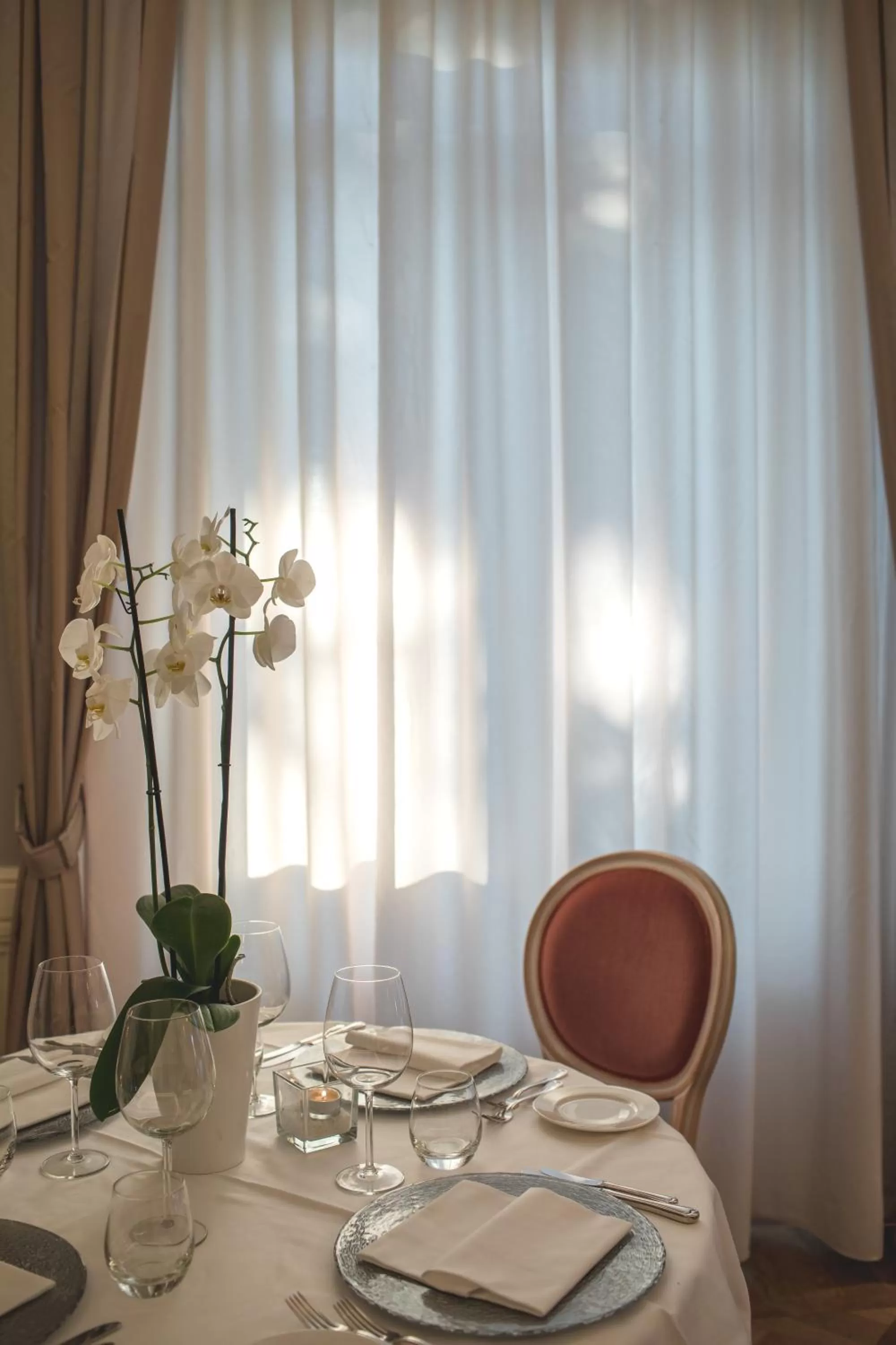 Restaurant/places to eat in Camin Hotel Luino