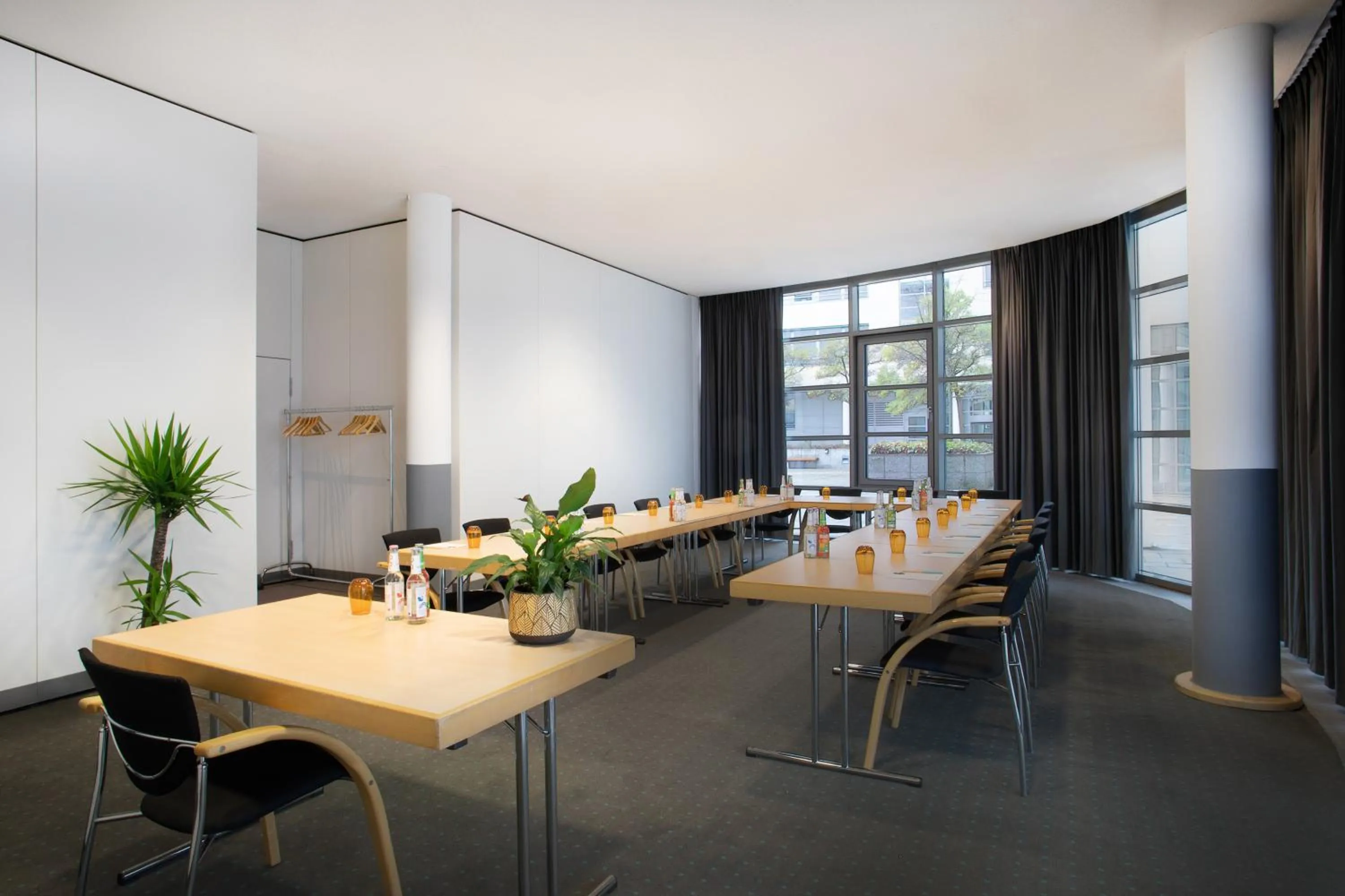 Business facilities in Four Points by Sheraton Munich Messe