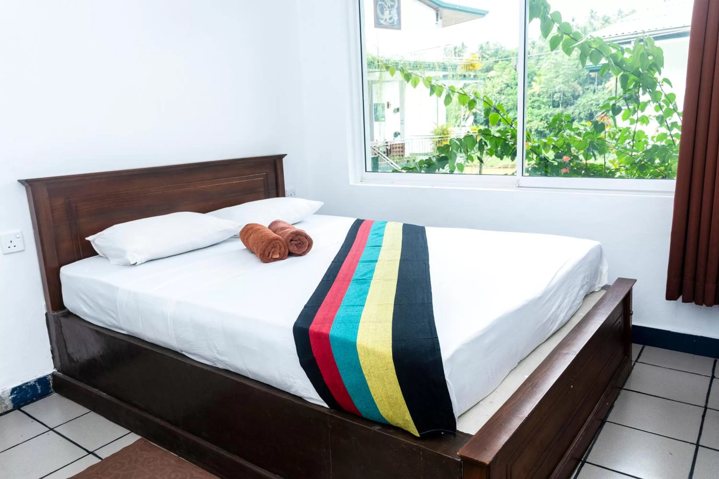 Bed in Kandy Riverside Villa