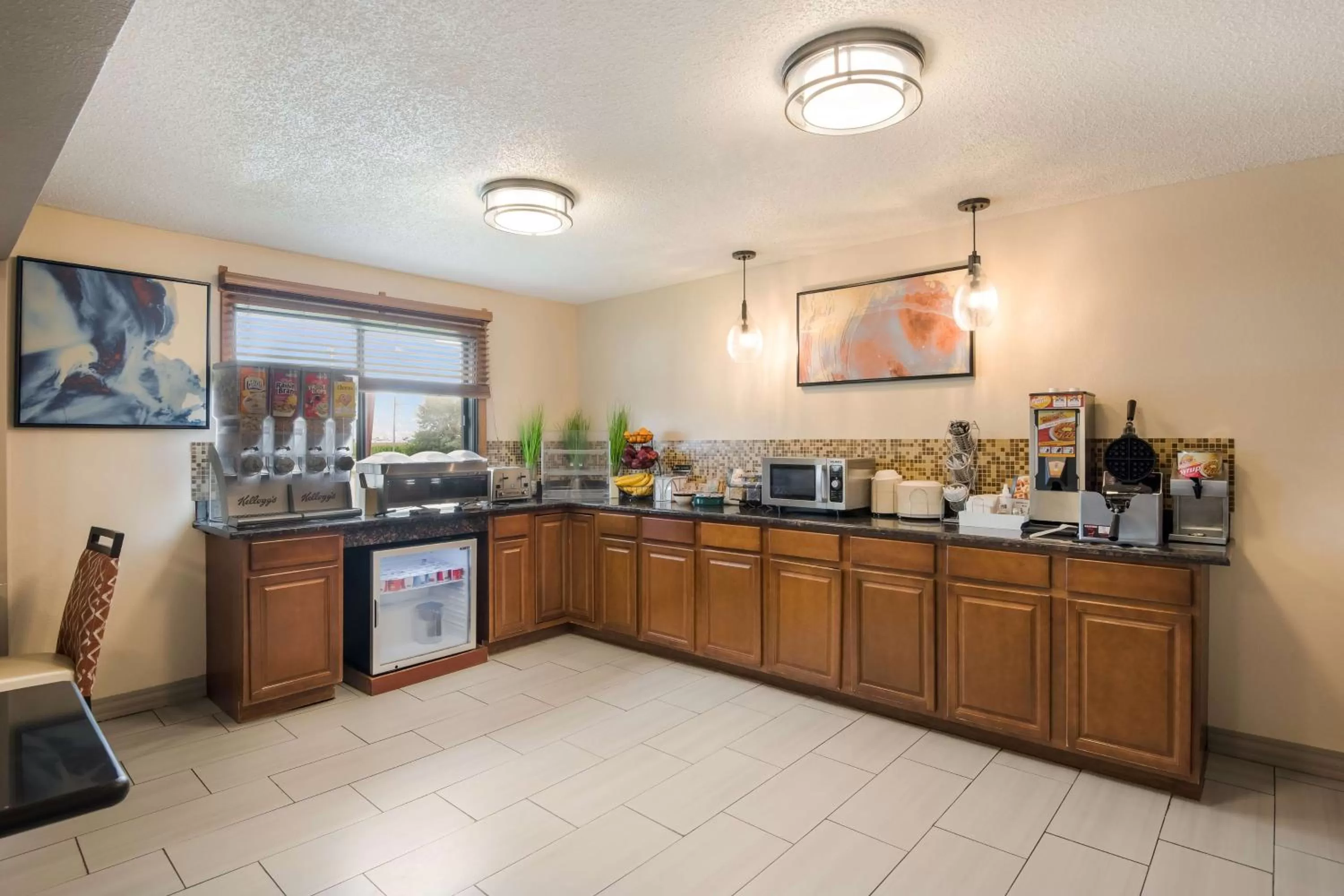 Breakfast in Best Western Mount Pleasant Inn