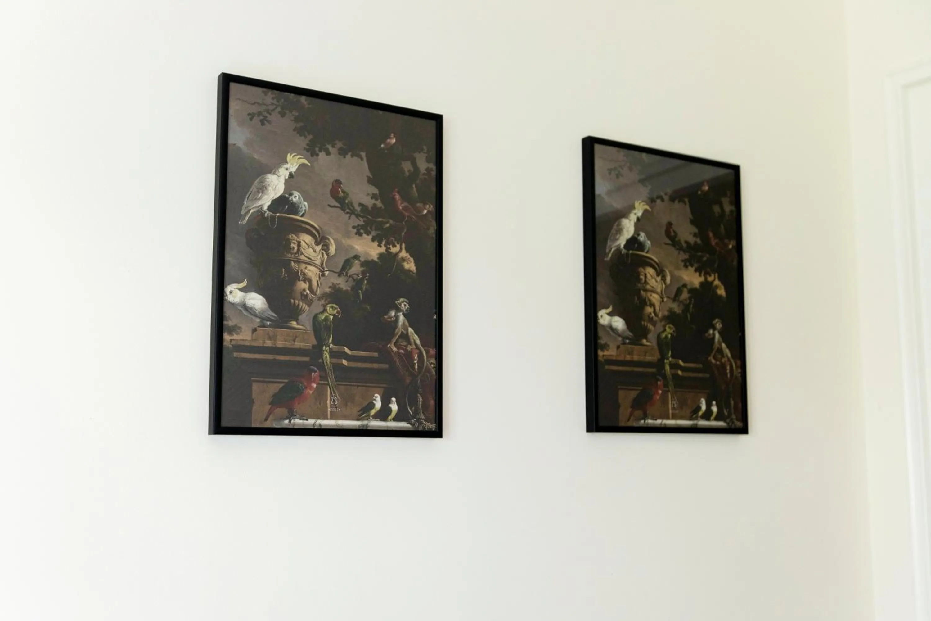 Decorative detail in Quentin Golden Bear Hotel