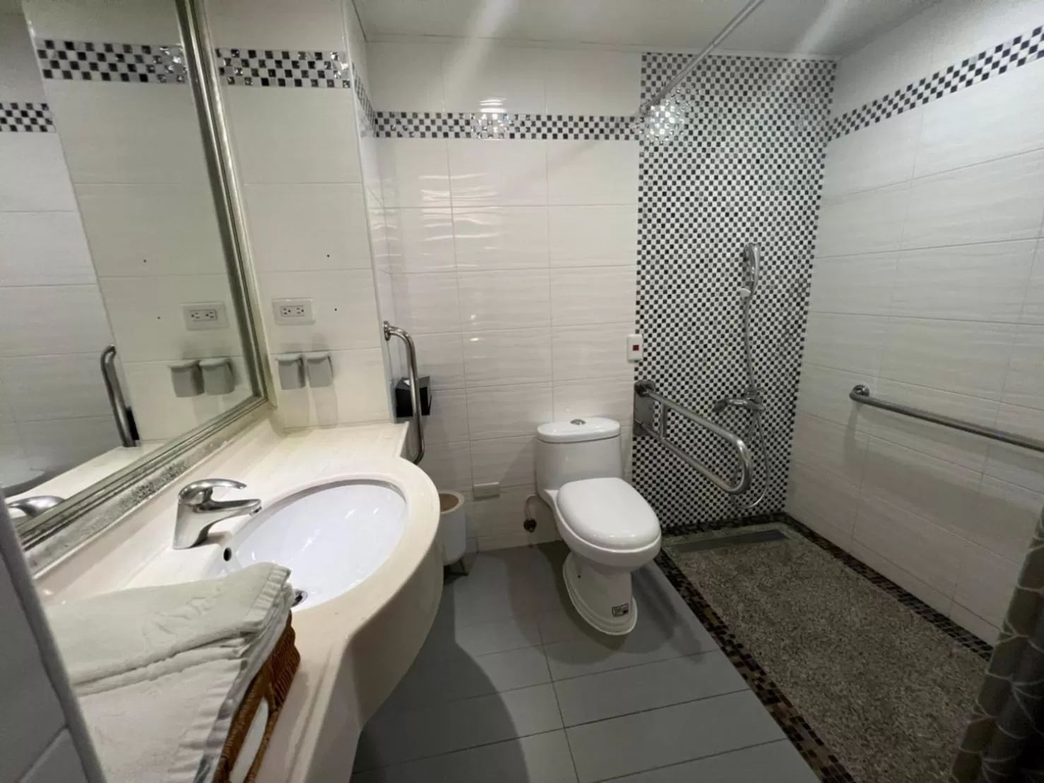 Toilet in Kaohsiung Ahotel