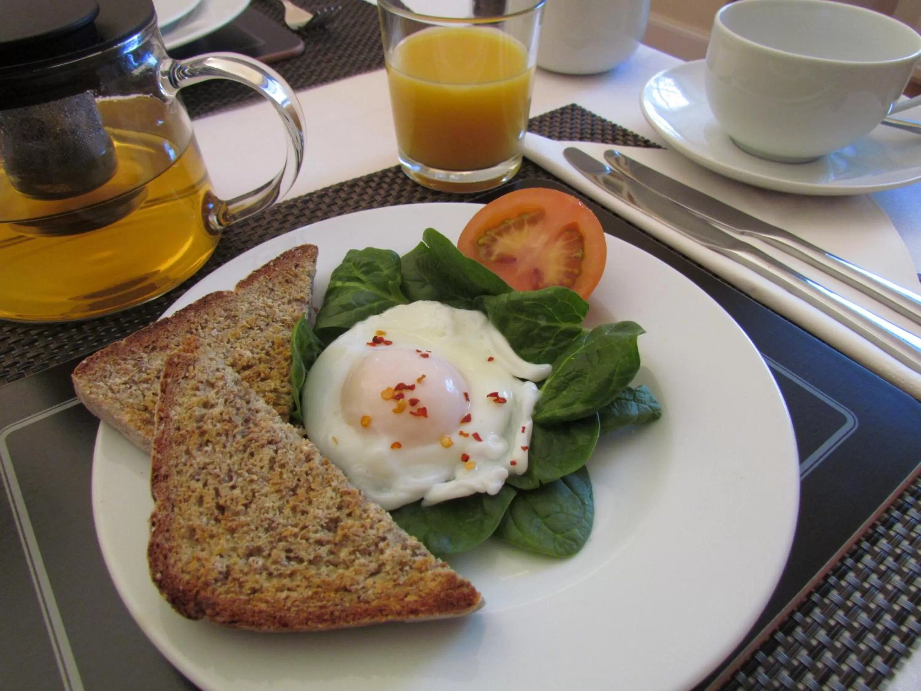 Breakfast in Queensberry House