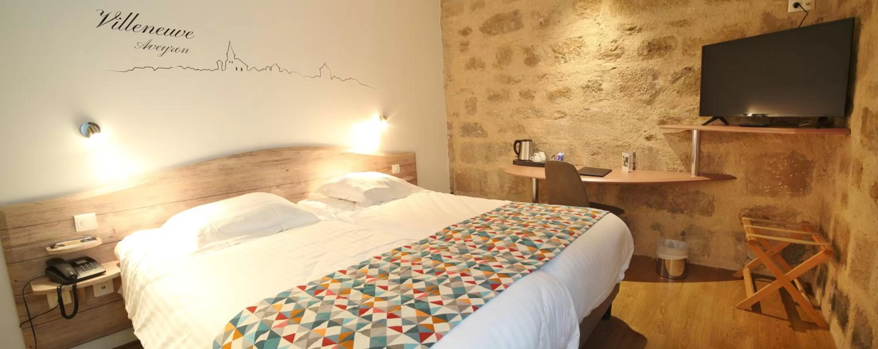 Bedroom, Bed in Best Western Le Pont d'Or