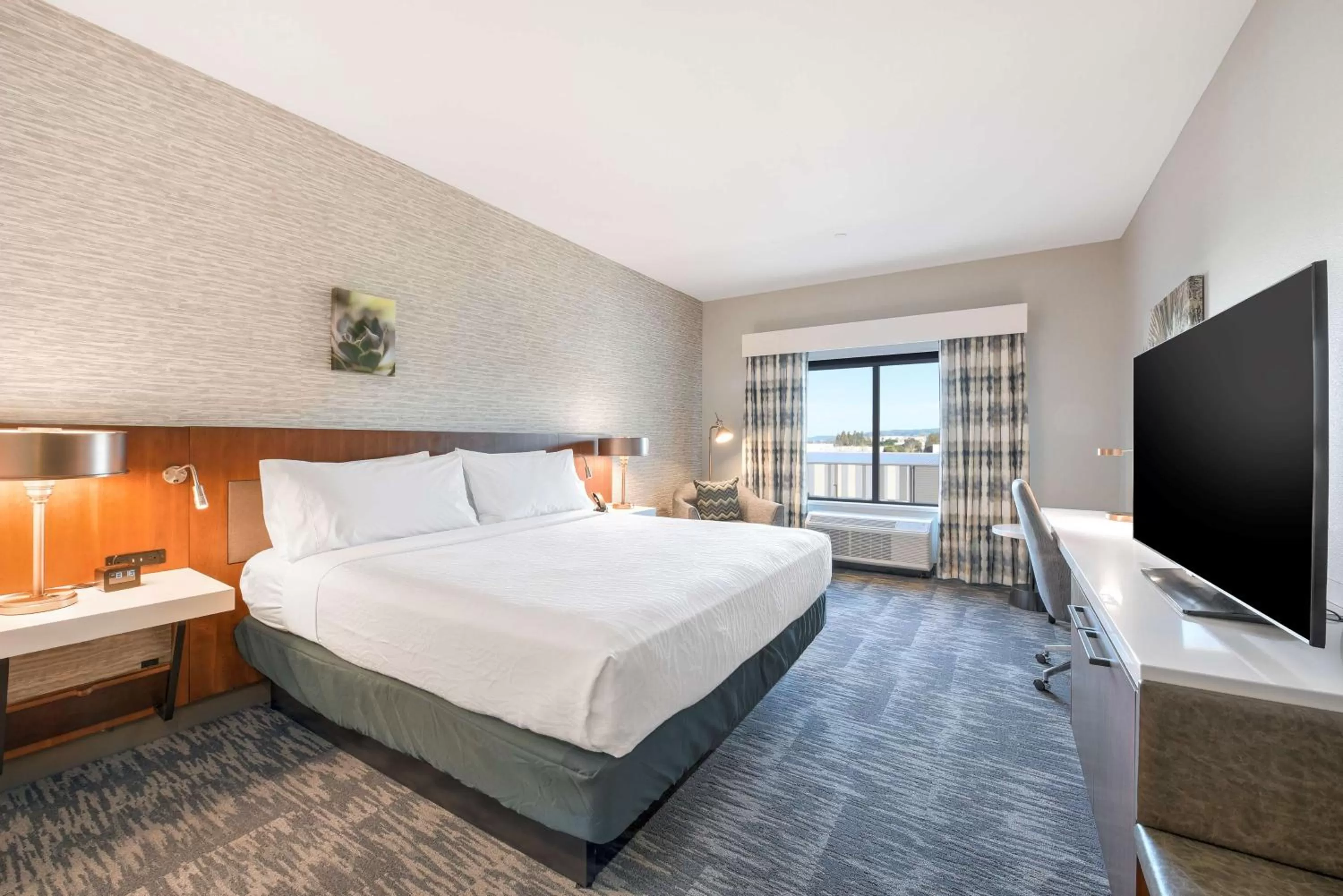 Bedroom, Bed in Hilton Garden Inn Fremont Milpitas