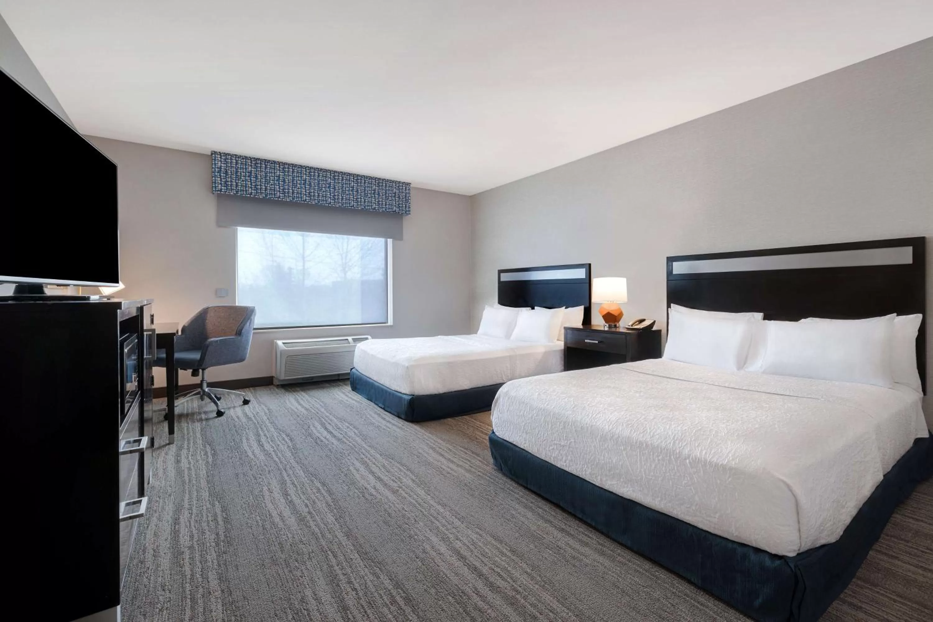 Bedroom, Bed in Hampton Inn & Suites Seattle/Federal Way