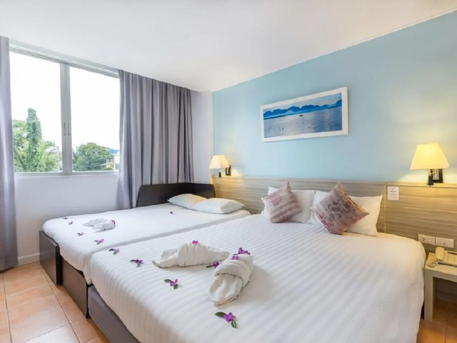 Bed in ON Hotel Phuket - SHA