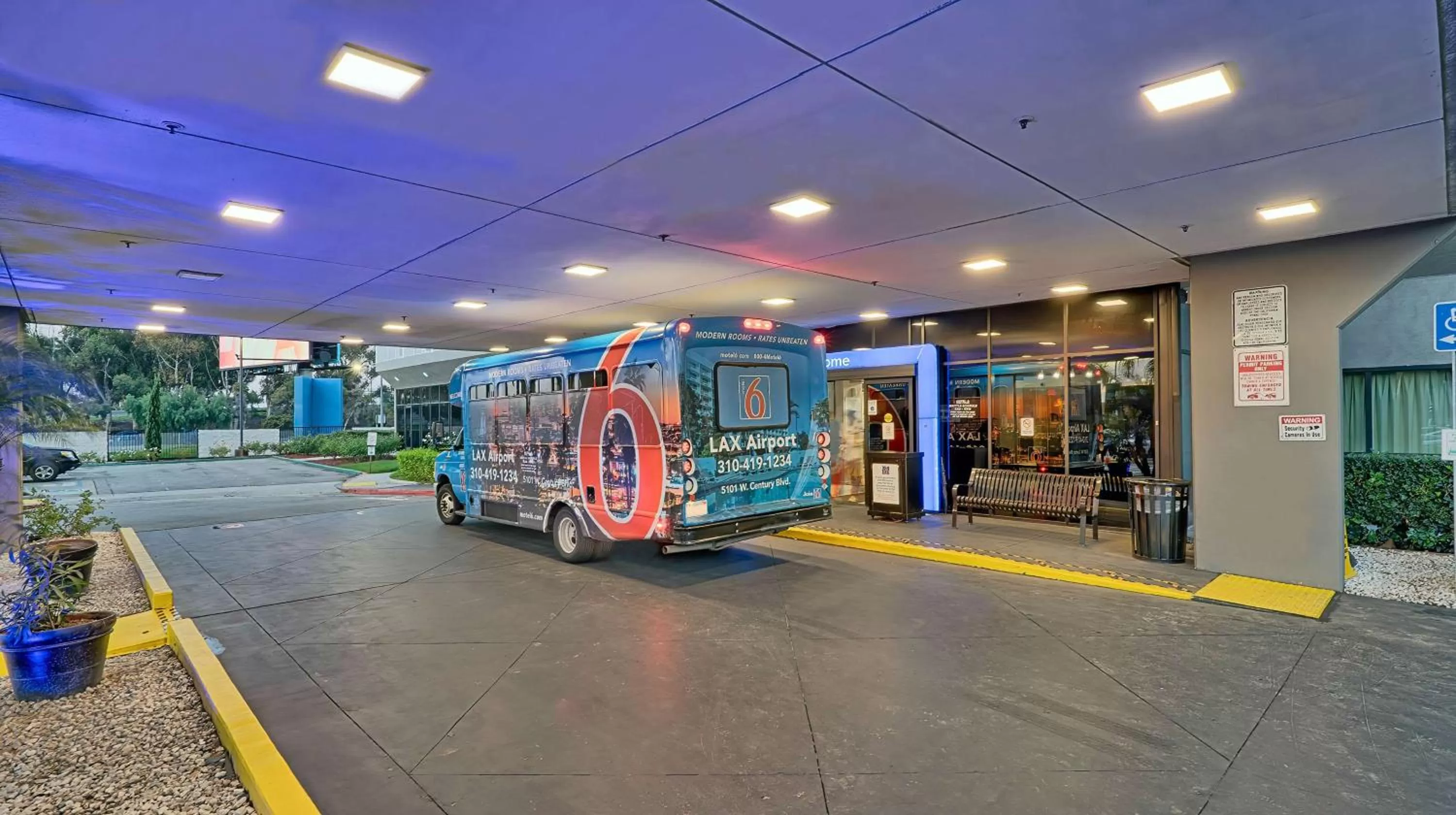 Property building in Motel 6-Los Angeles, CA - Los Angeles - LAX