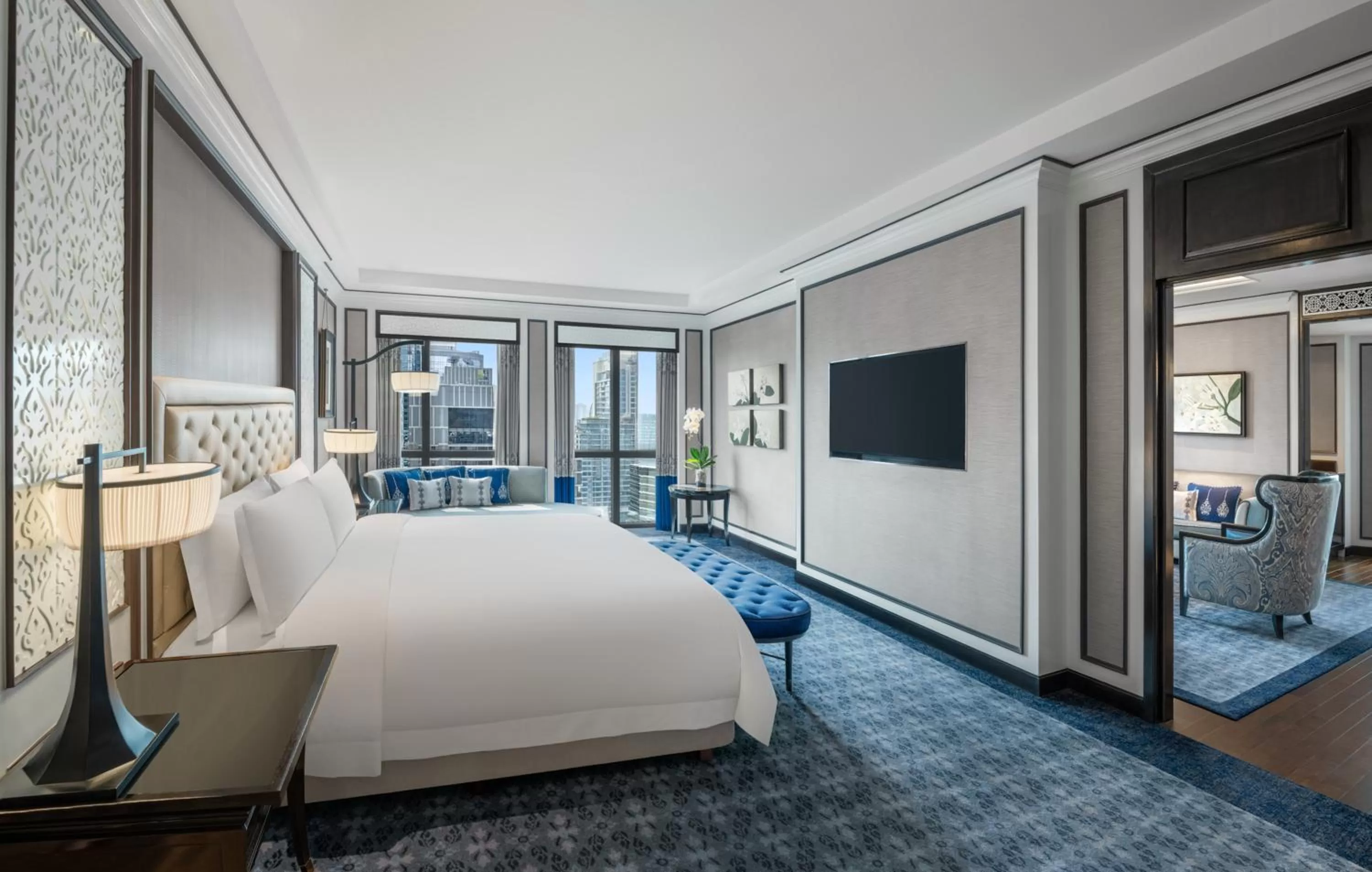 Bed in The Athenee Hotel, a Luxury Collection Hotel, Bangkok