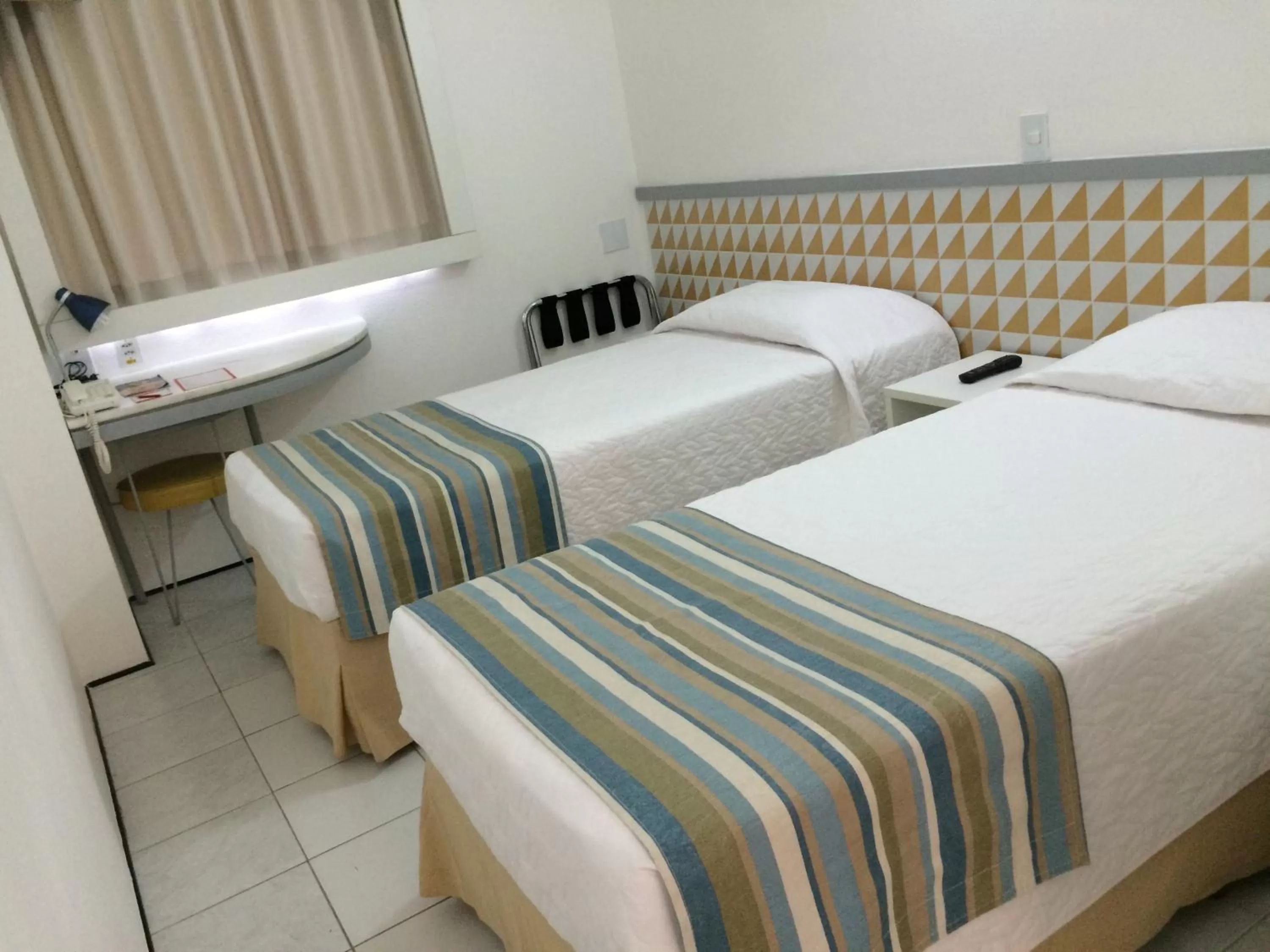 Photo of the whole room, Bed in Ibis Budget Salvador
