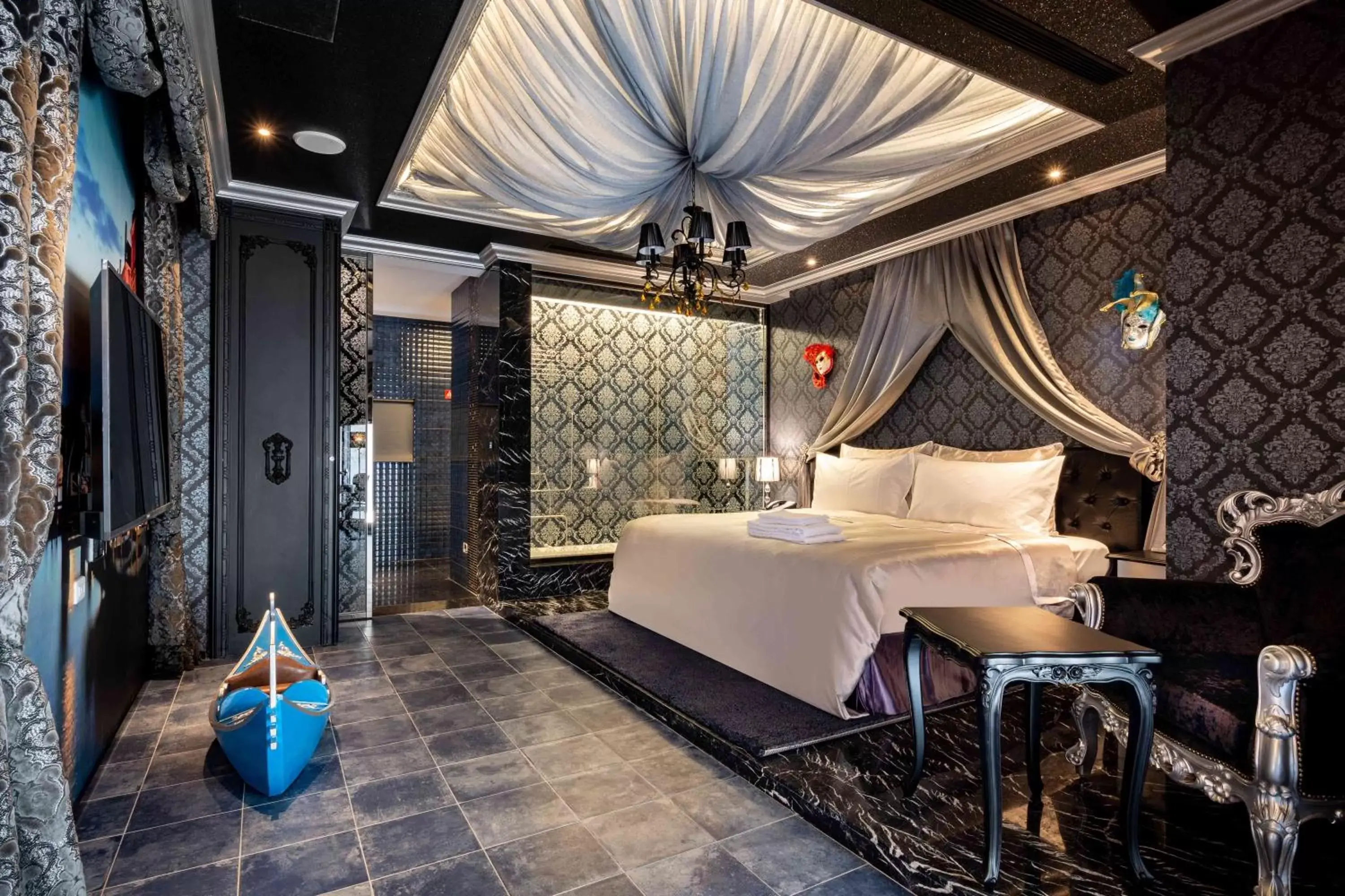 Business Deluxe Double Room - No Garage (No Pets Allowed) in AURORA MOTEL Business Deluxe Double Room - No Garage (No Pets Allowed) in AURORA MOTEL