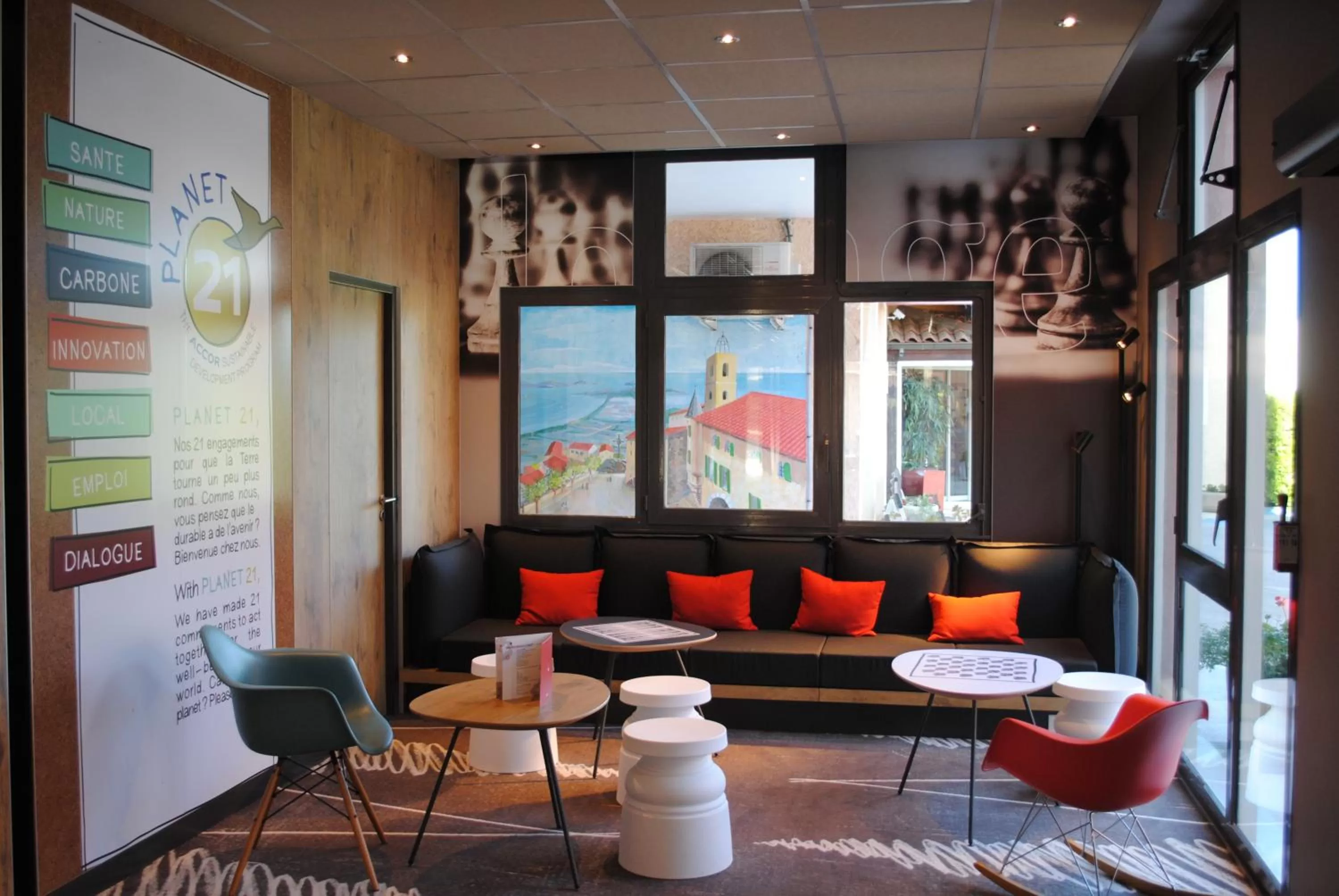 Lobby or reception in ibis Hyeres Centre