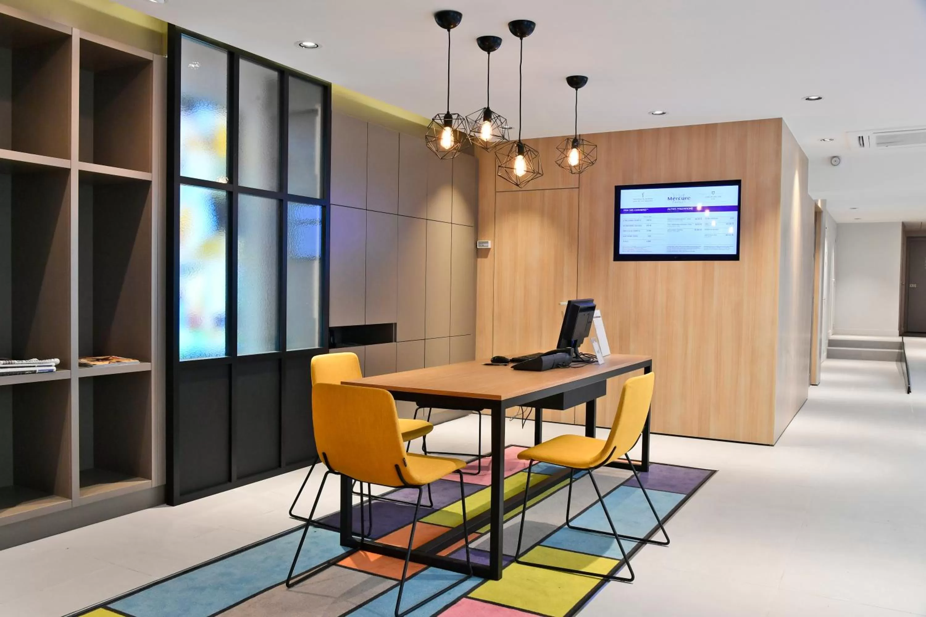 Lobby or reception in Mercure Paris Gare de l'Est