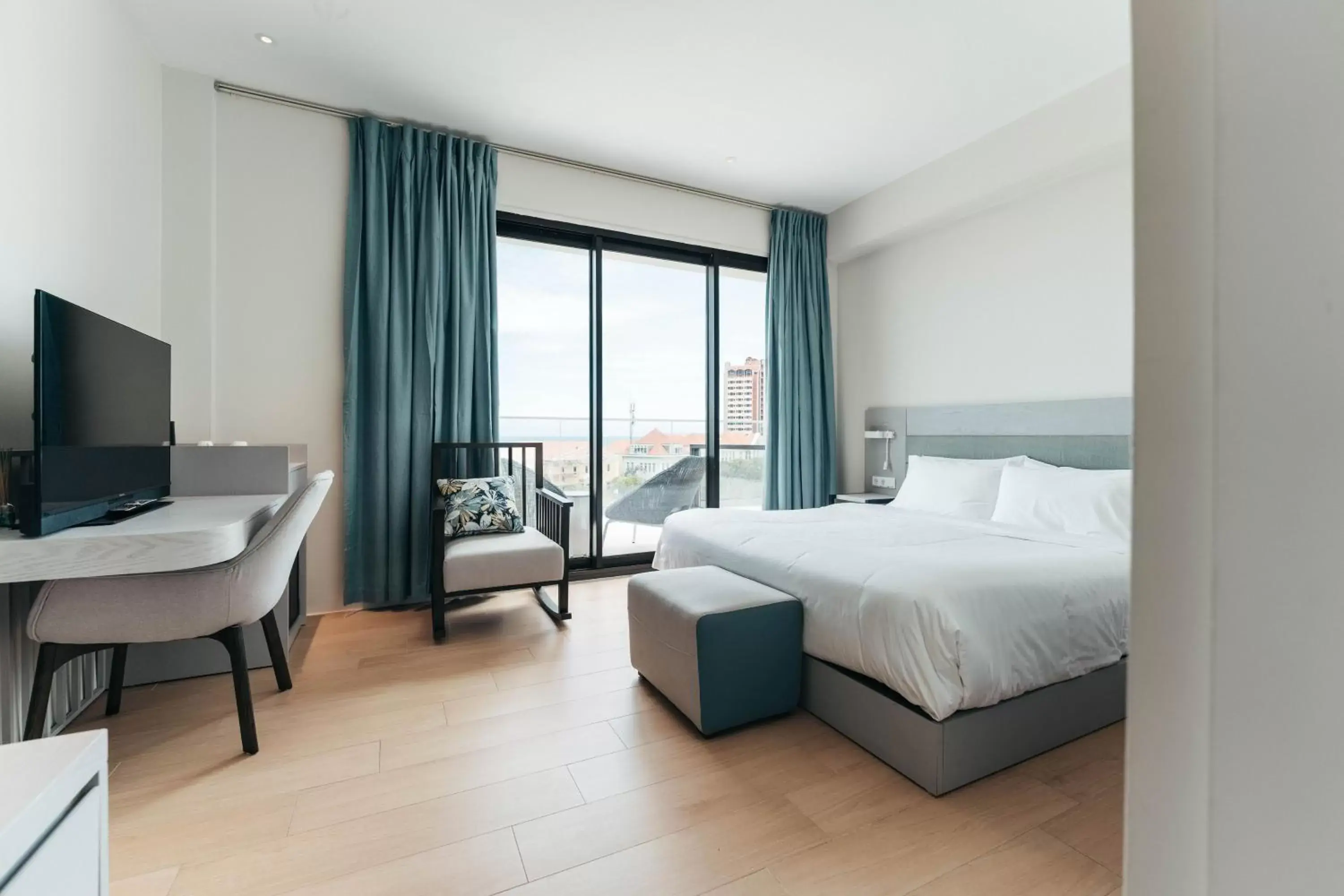 Deluxe Studio Suite in Elements Hotel & Shops Curaçao Deluxe Studio Suite in Elements Hotel & Shops Curaçao