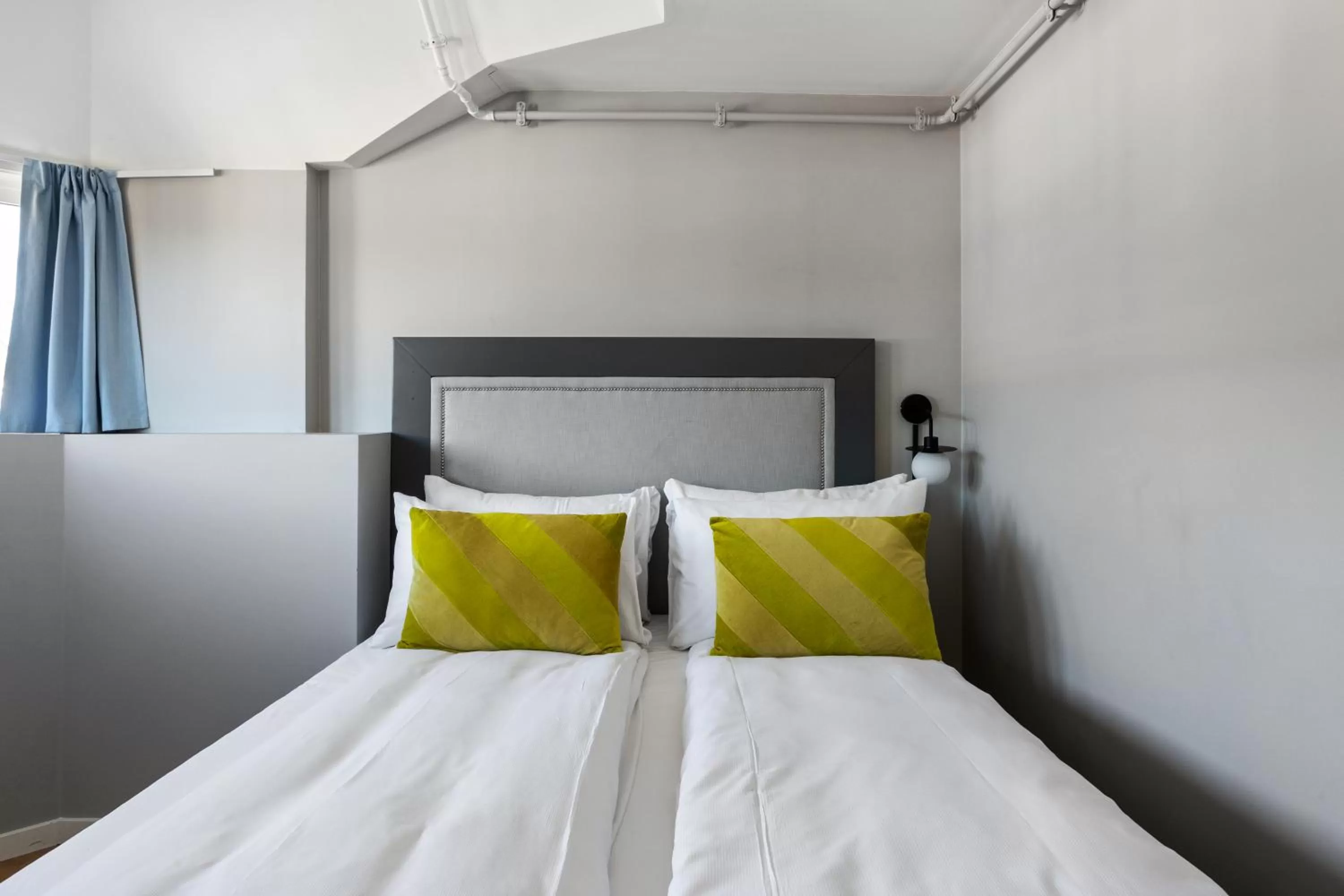 Bed in Numa Oslo Topp