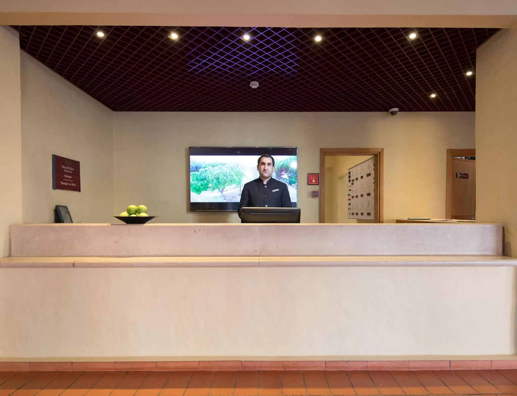 Staff in Dom Pedro Marina