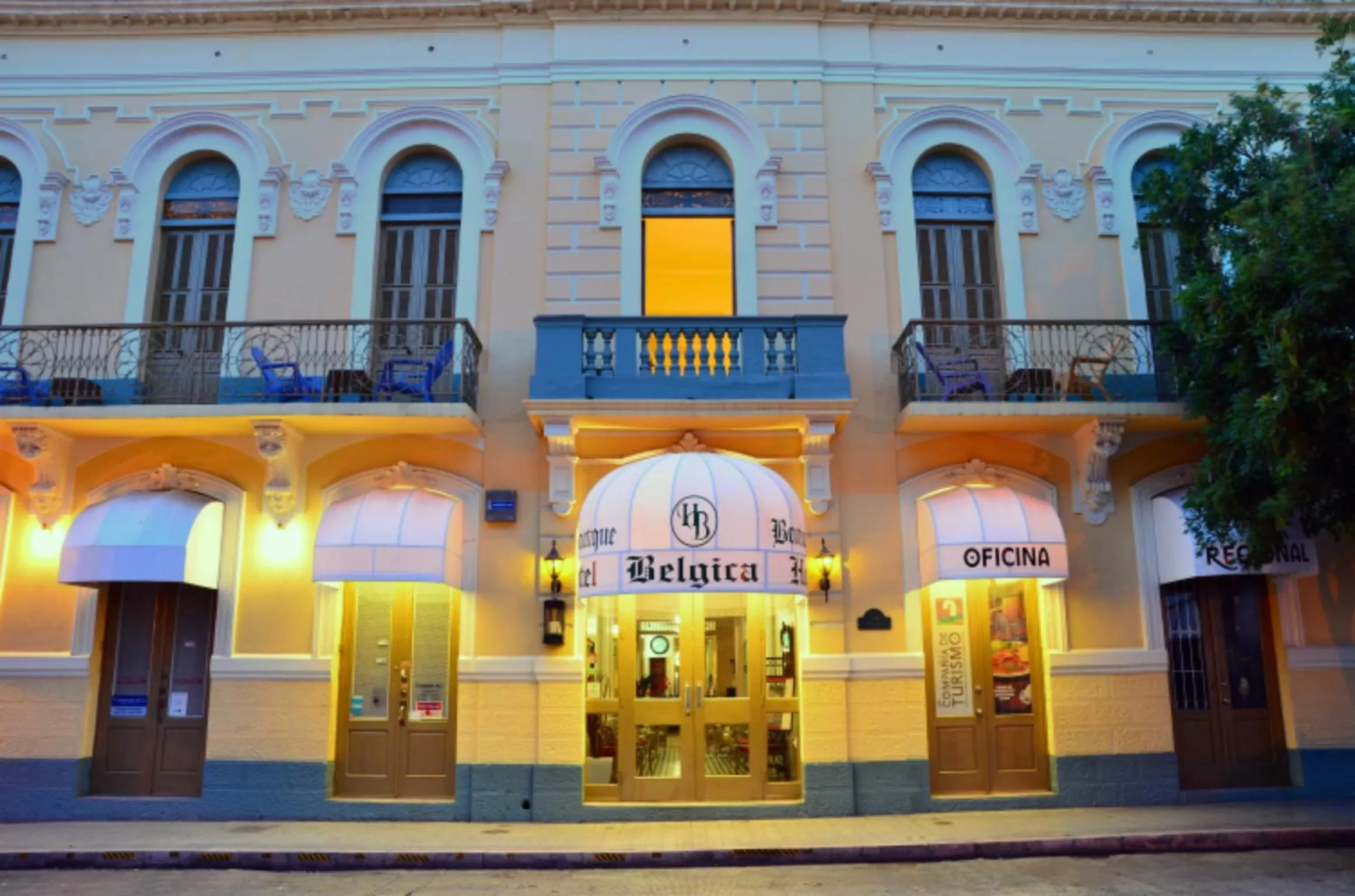 Facade/entrance, Property Building in Boutique Hotel Belgica