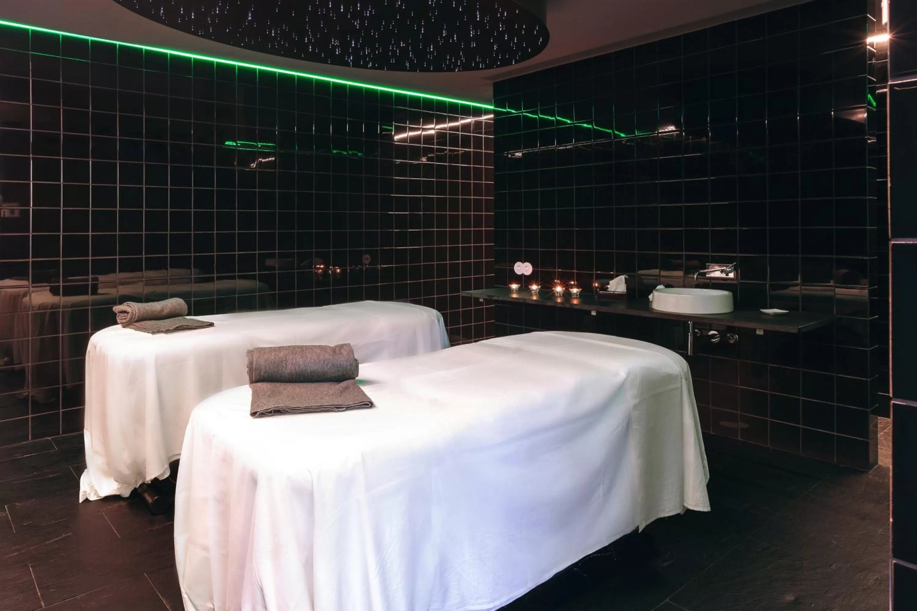 Massage, Bed in Douro Palace Hotel Resort & SPA