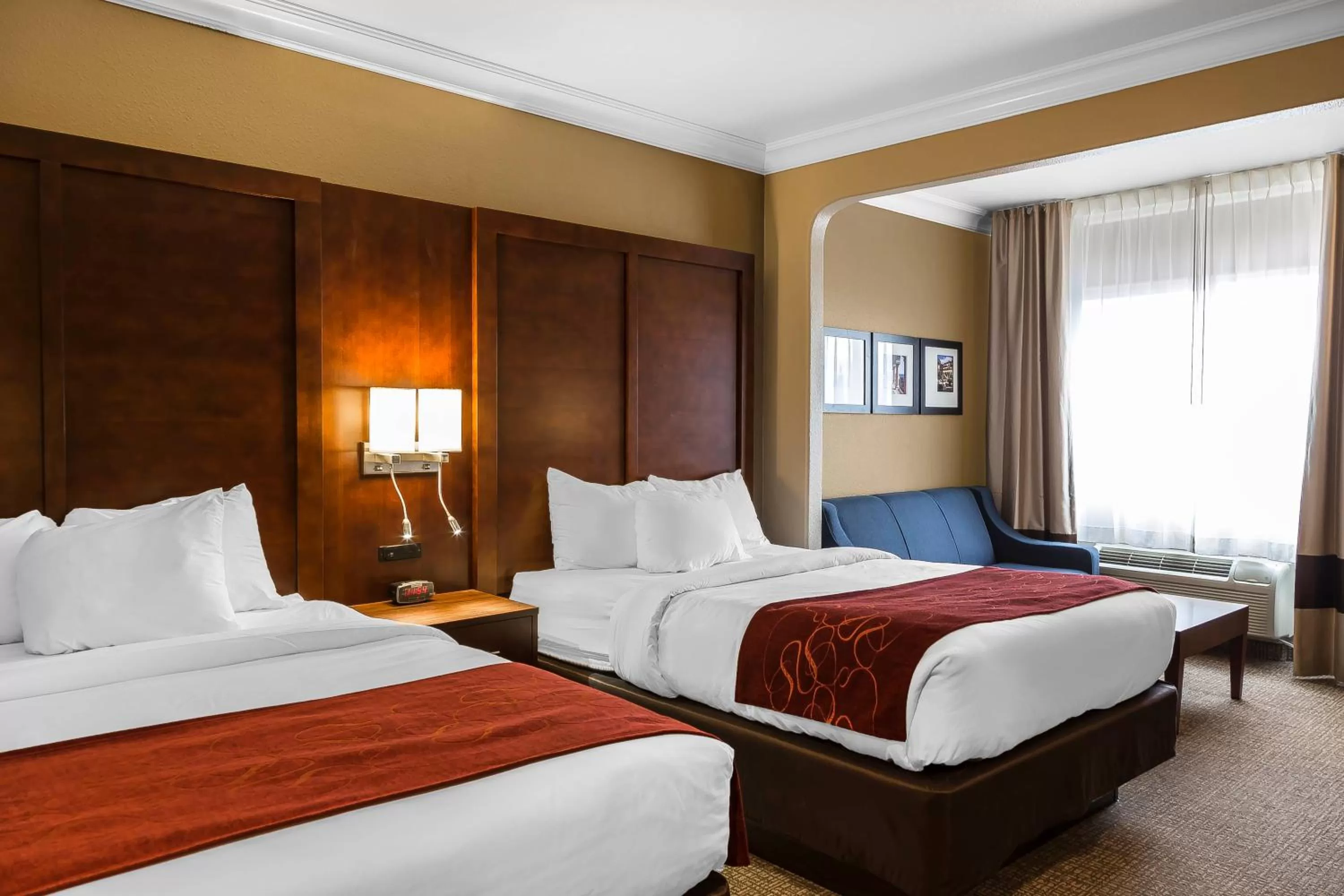 Queen Suite with Two Queen Beds - Non-Smoking in Comfort Suites San Jose Airport