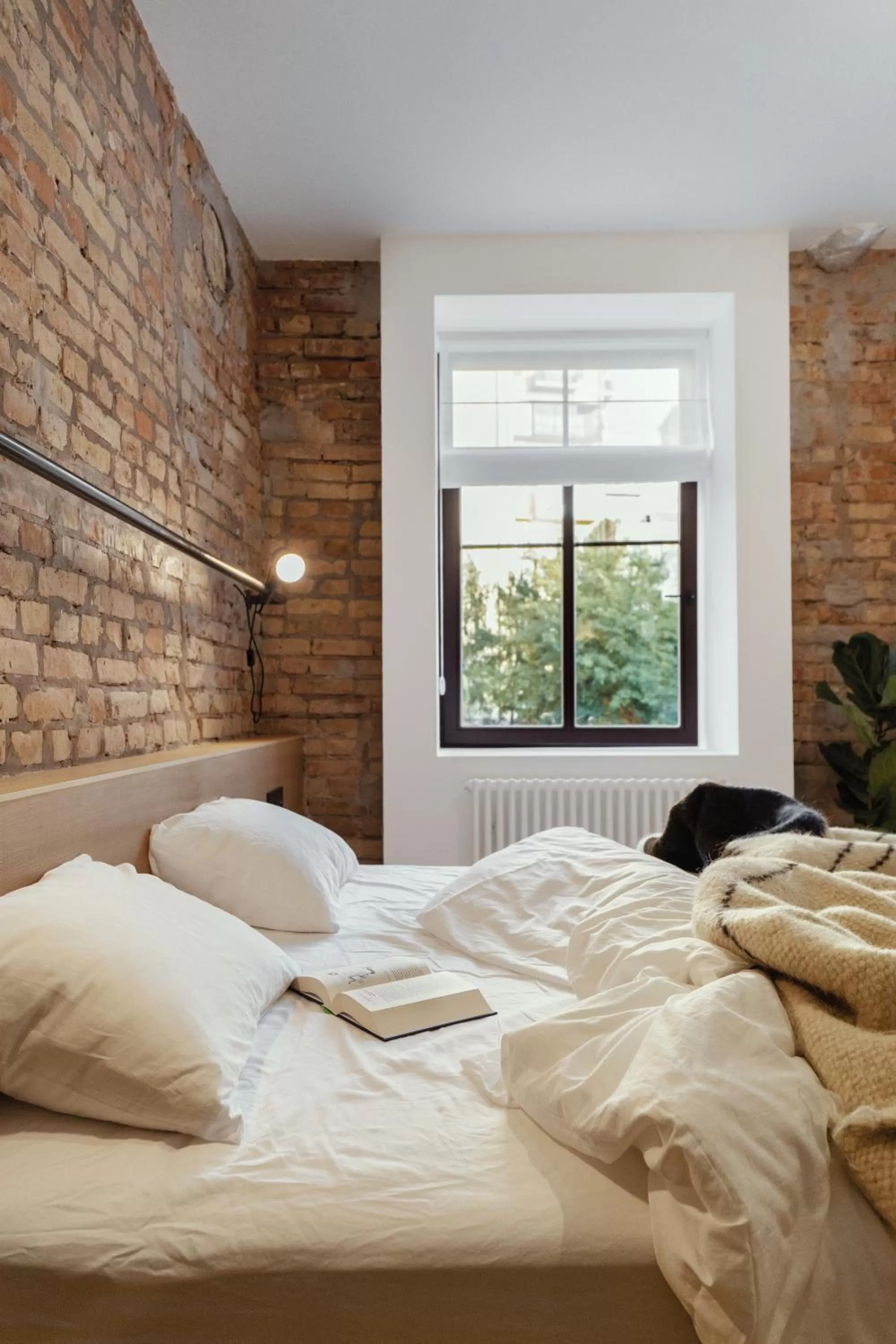 Bed in Owntown Apart Hotel