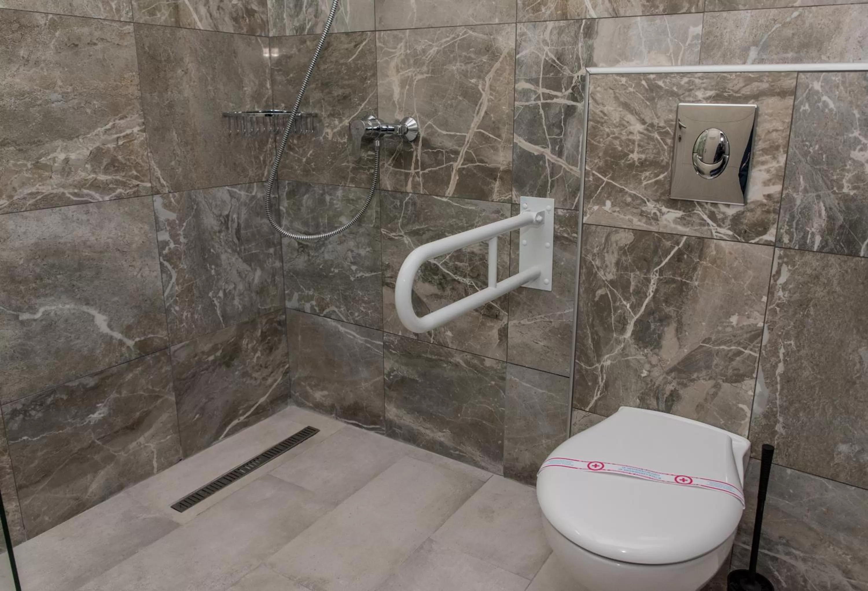 Bathroom in Hotel Crnogorska Kuća