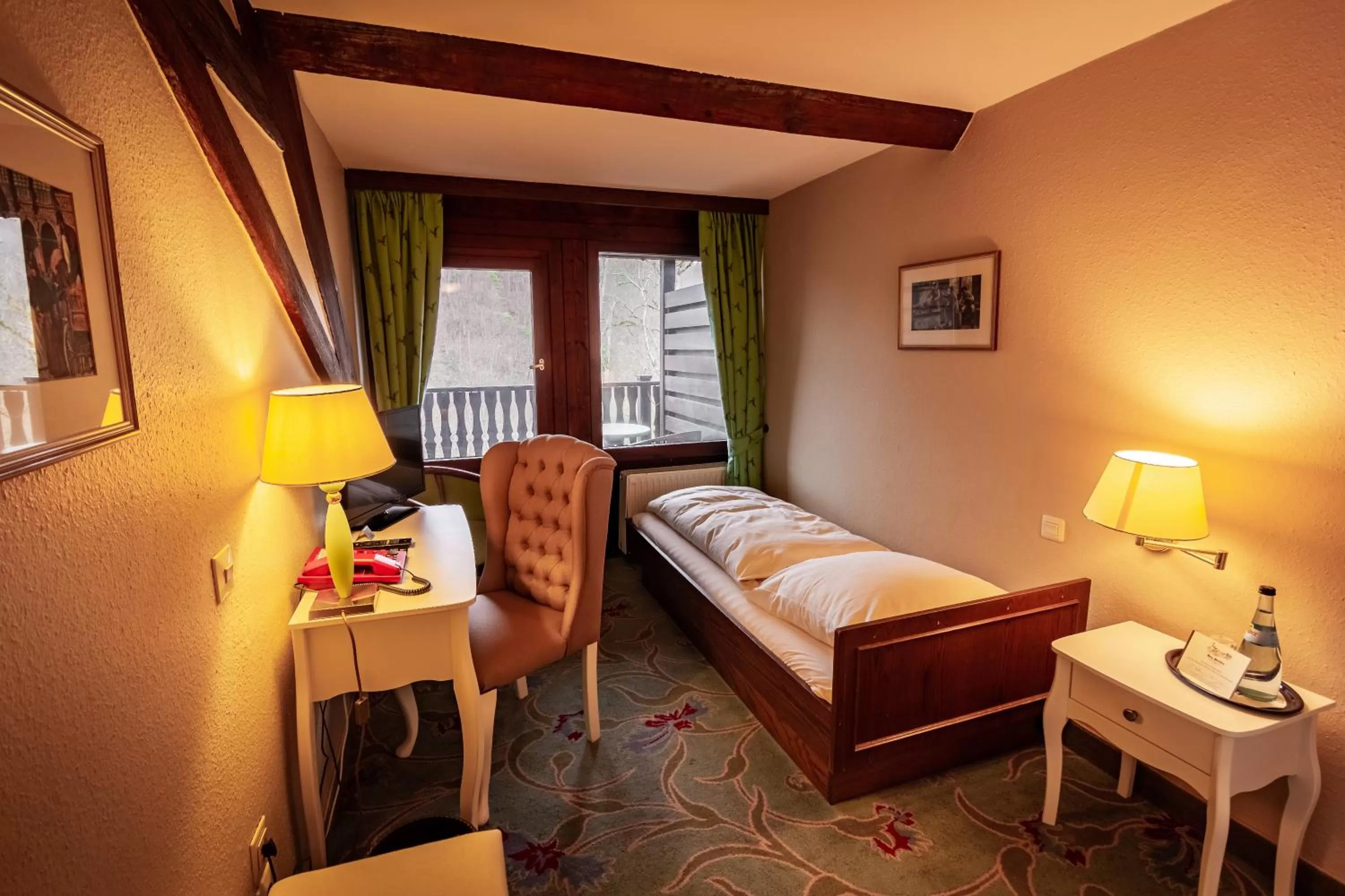 Photo of the whole room in Hotel-Restaurant Burg Hornberg