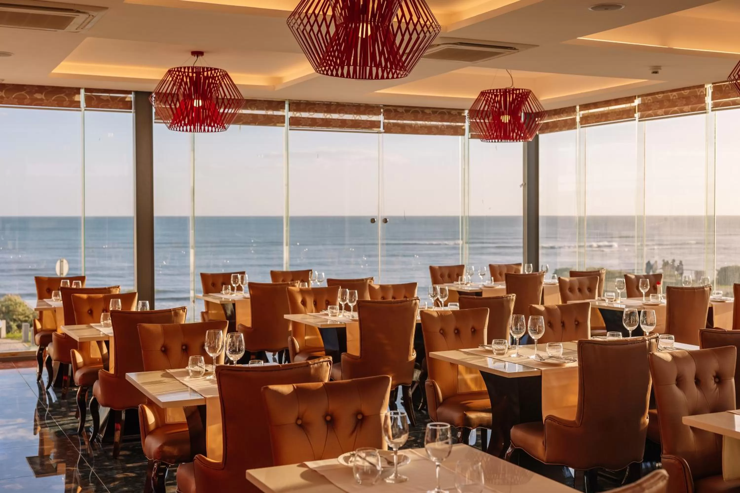 Restaurant/places to eat in Monicca Collection Suites and Residences