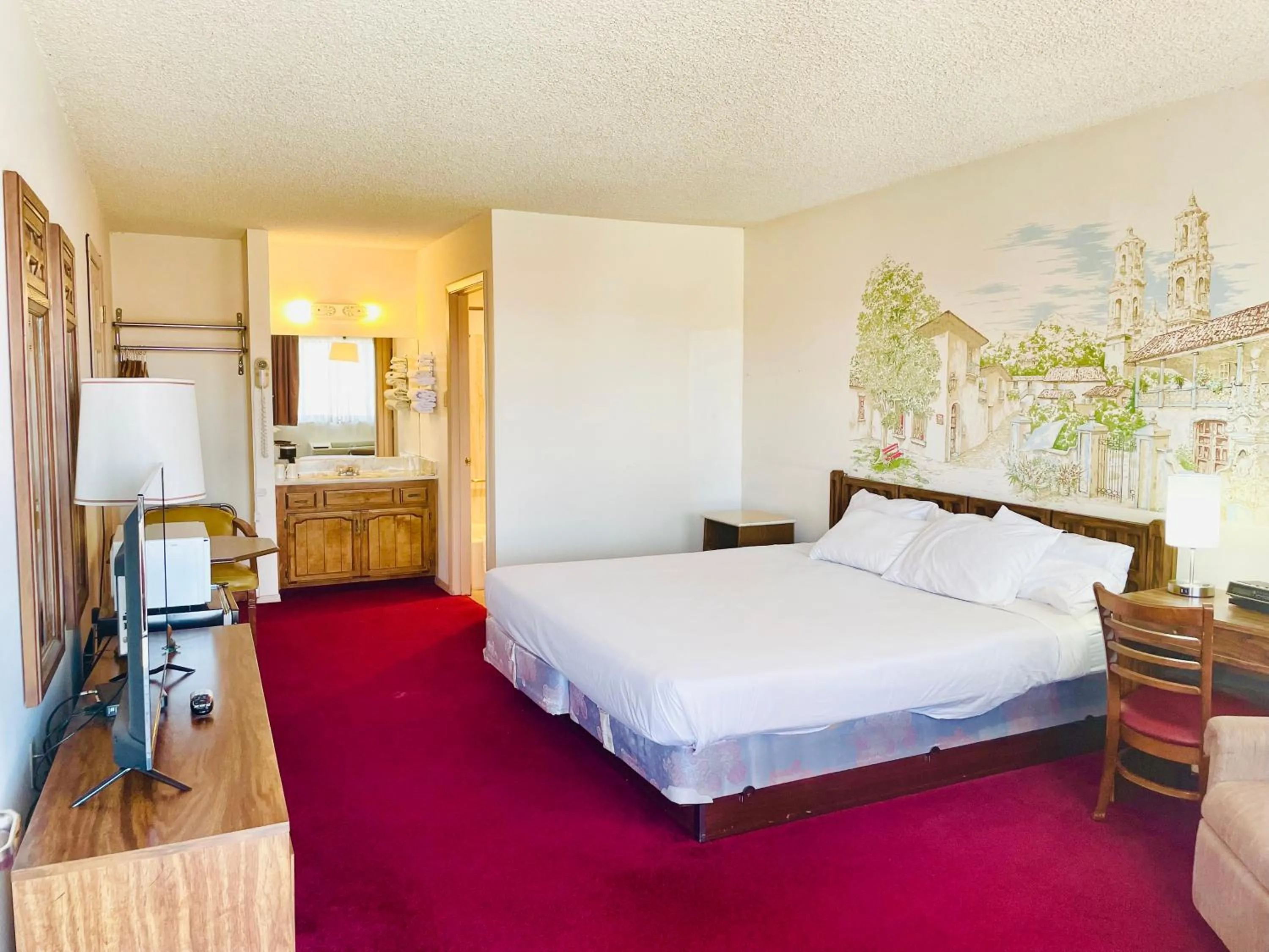 Bed in San Miguel Inn