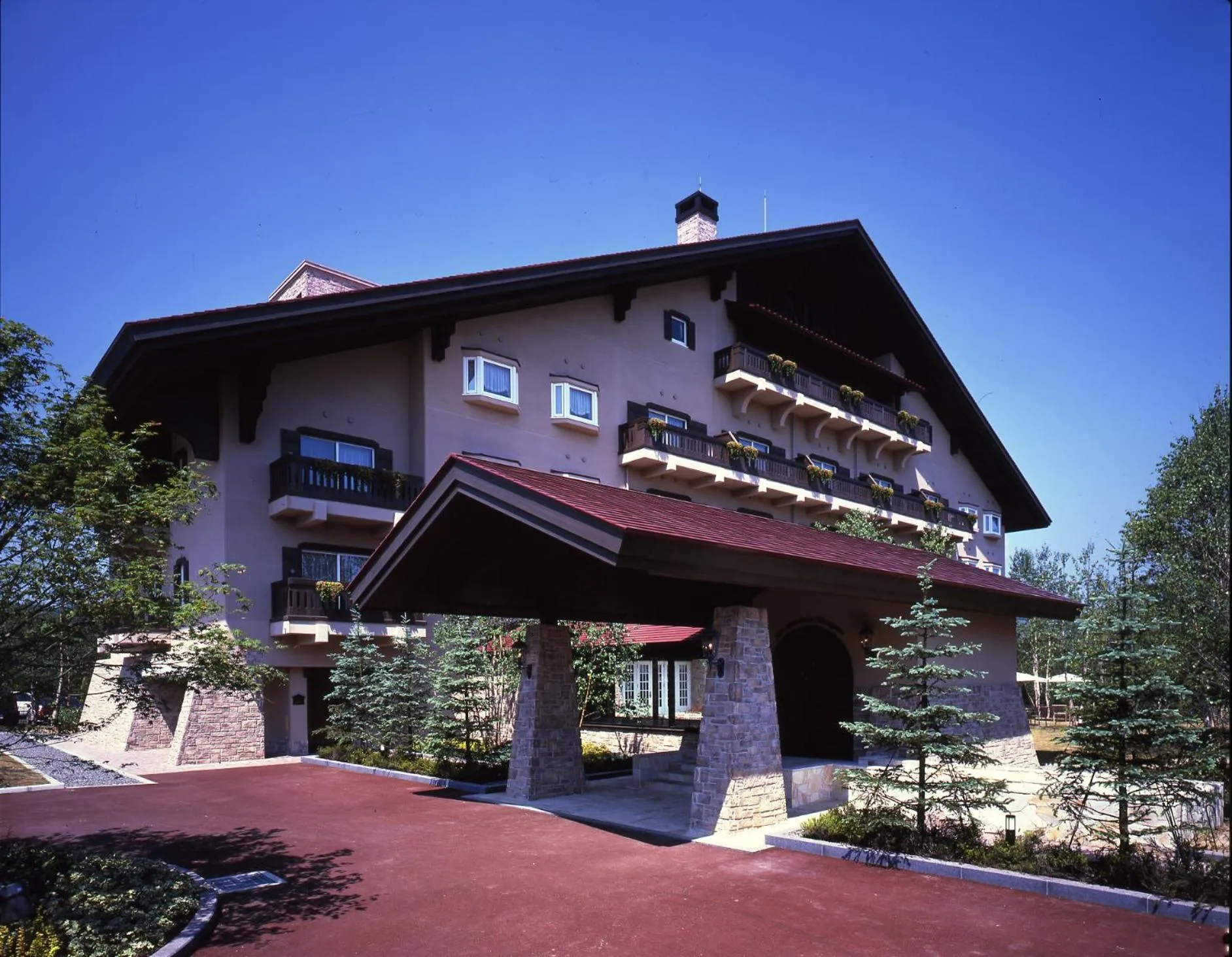 Facade/entrance in Sun Members Hirugano