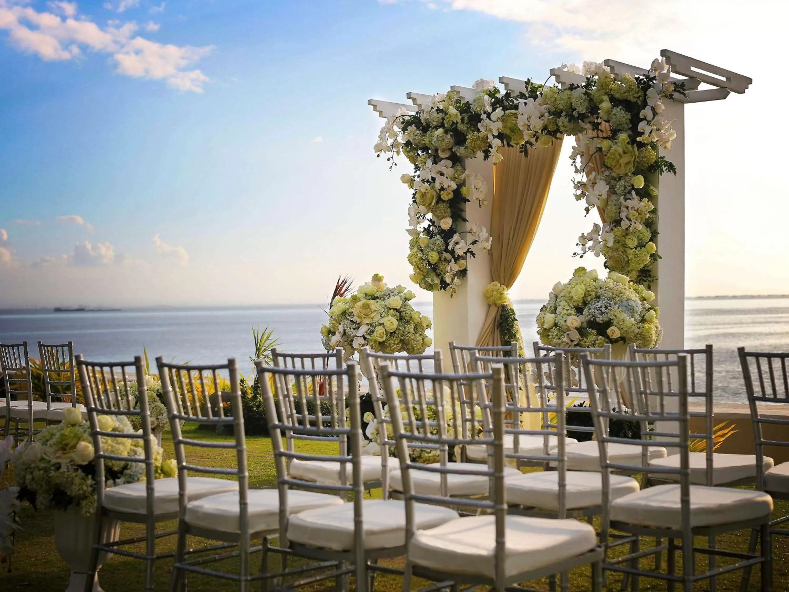 wedding in Sofitel Philippine Plaza Manila