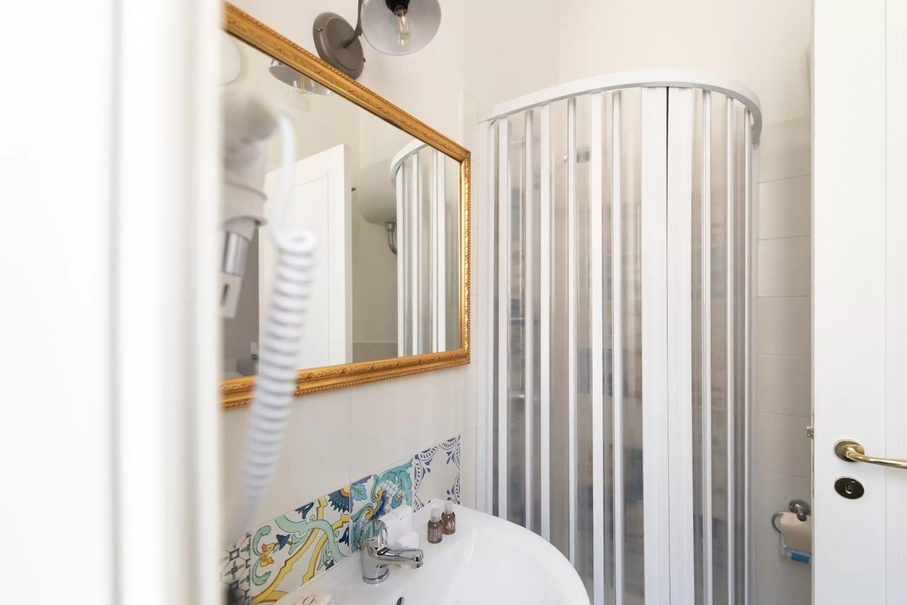 Bathroom in EFFE SUITES