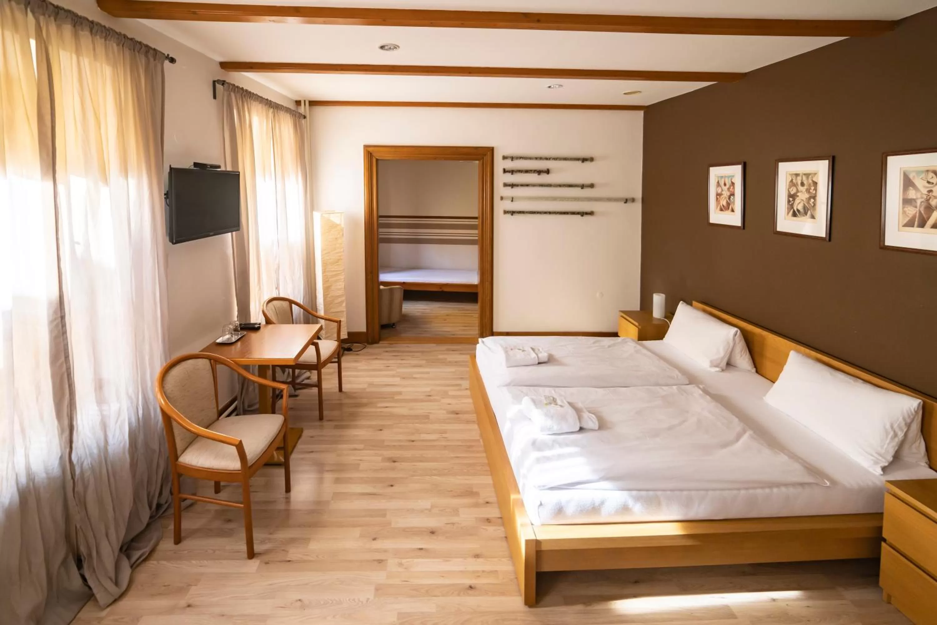 Property building, Bed in Hotel Bílá Paní